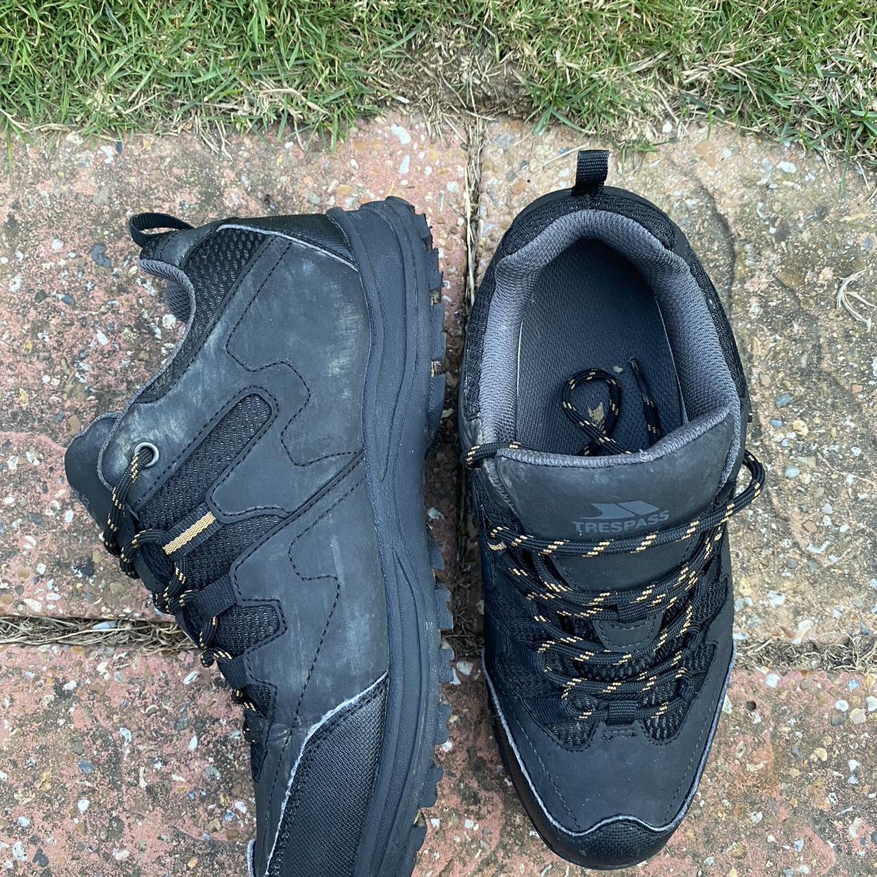 Trespass walking shoes mens hotsell