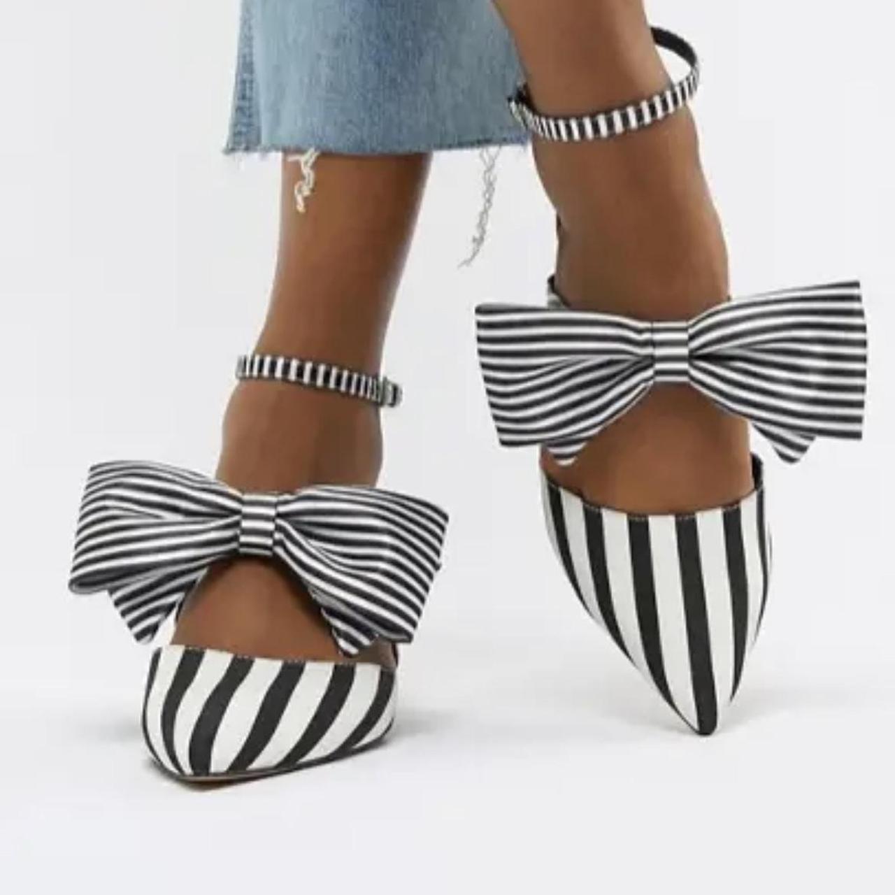 Striped deals bow sandals