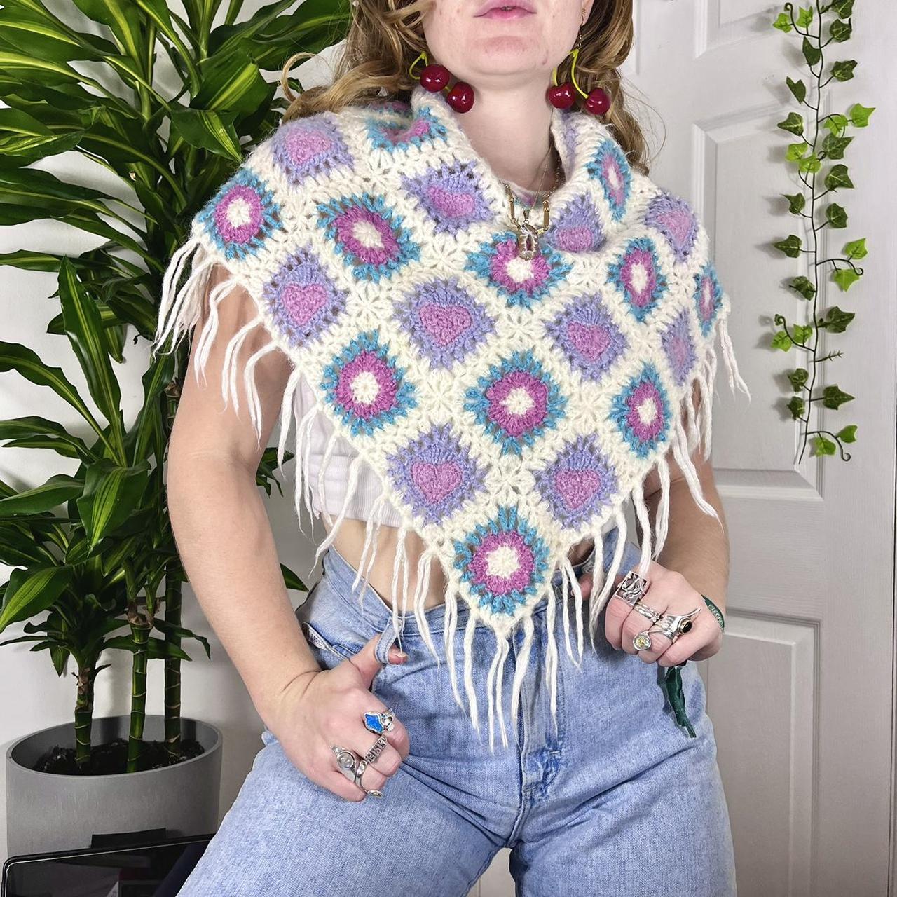 🍒 Early 2000s Crochet Poncho 🍒 Adorable Y2K crochet | Depop