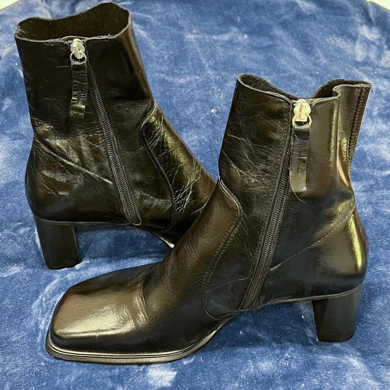 Womens 90s chunky black leather boots Mid heel mid... - Depop