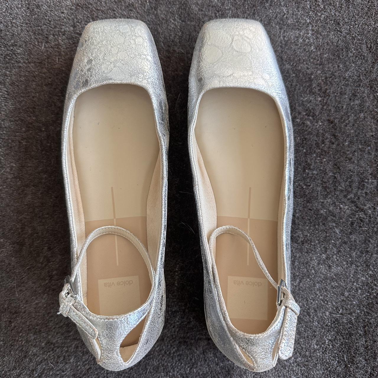Ashya Ballet Flats in Silver Distressed Leather