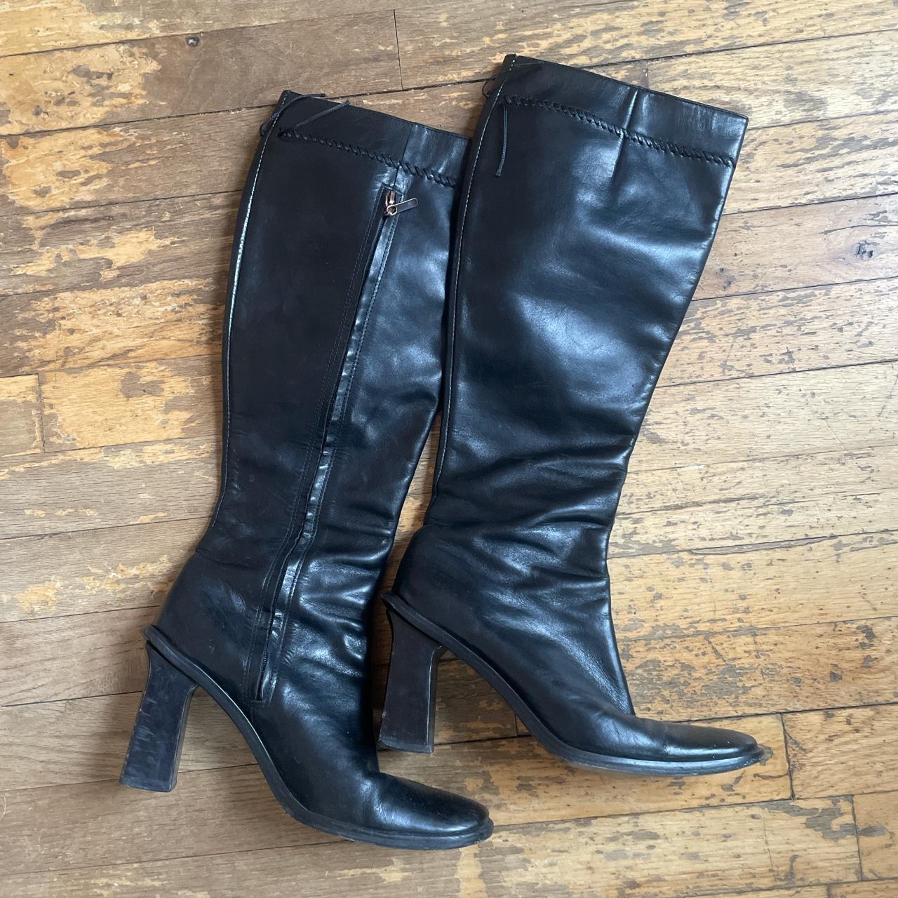 BCBGMAXAZRIA Women's Black Boots | Depop