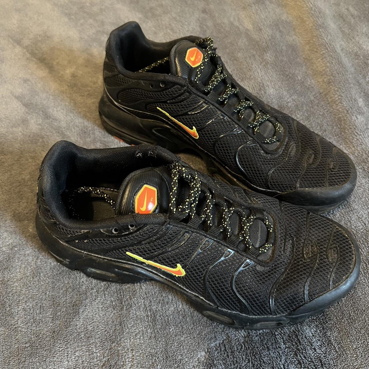 black and orange nike tn trainers size 4.5 in good... - Depop