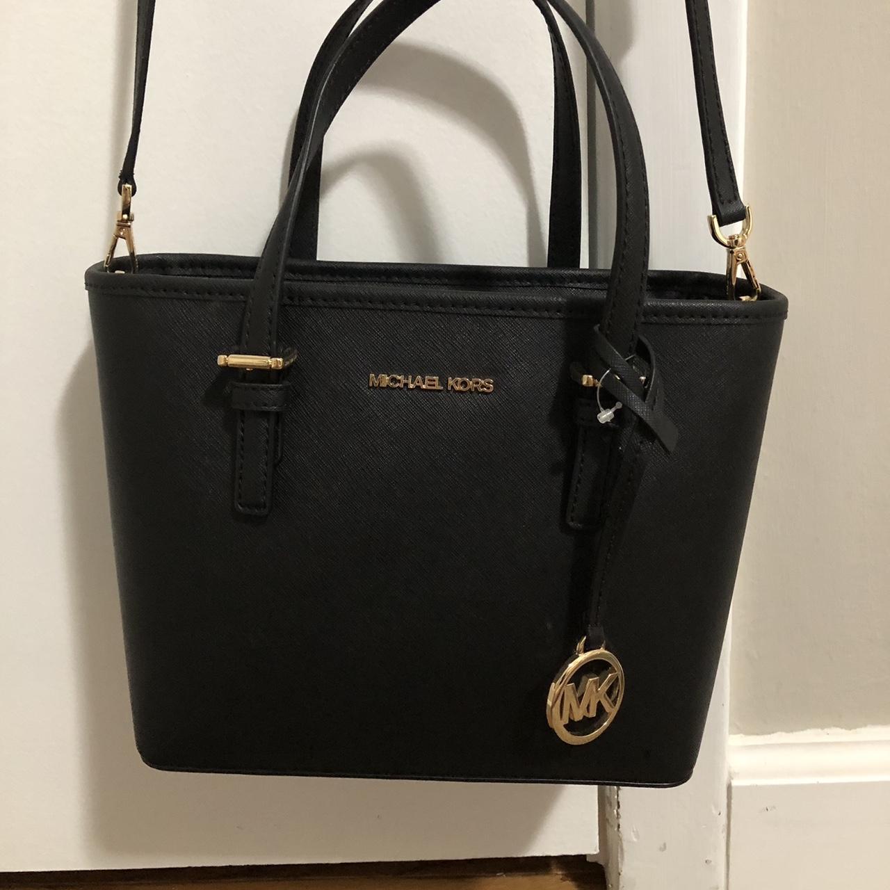 Michael kors purse black clearance and gold