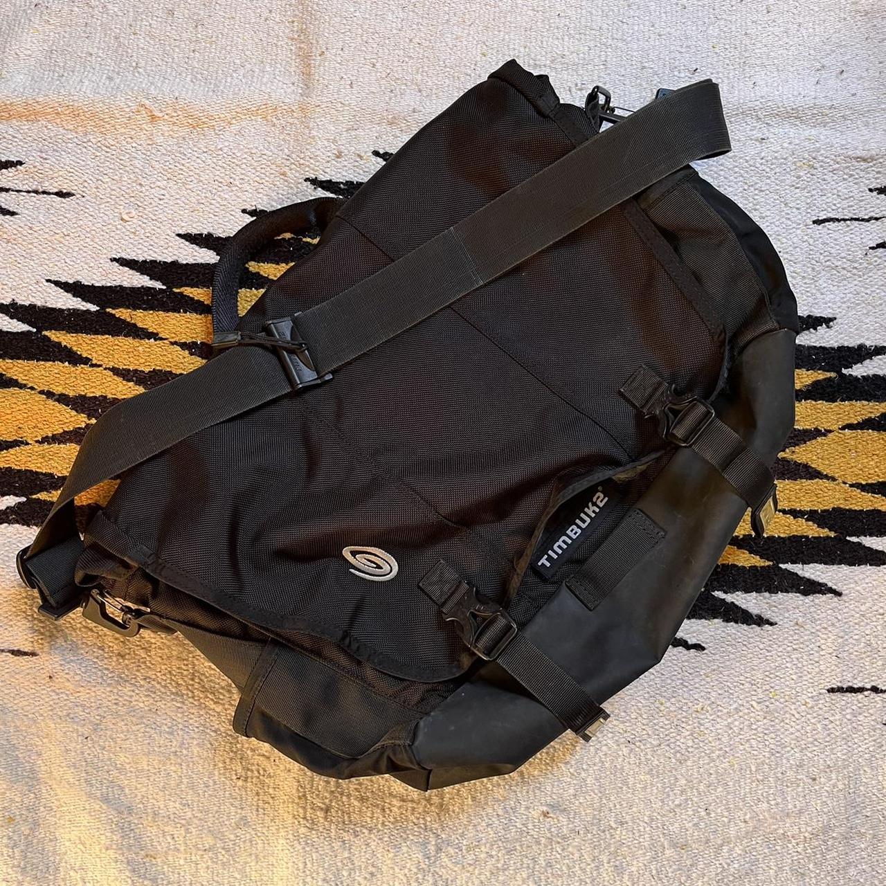 Timbuk2 commuter messenger bag. In great condition,... - Depop
