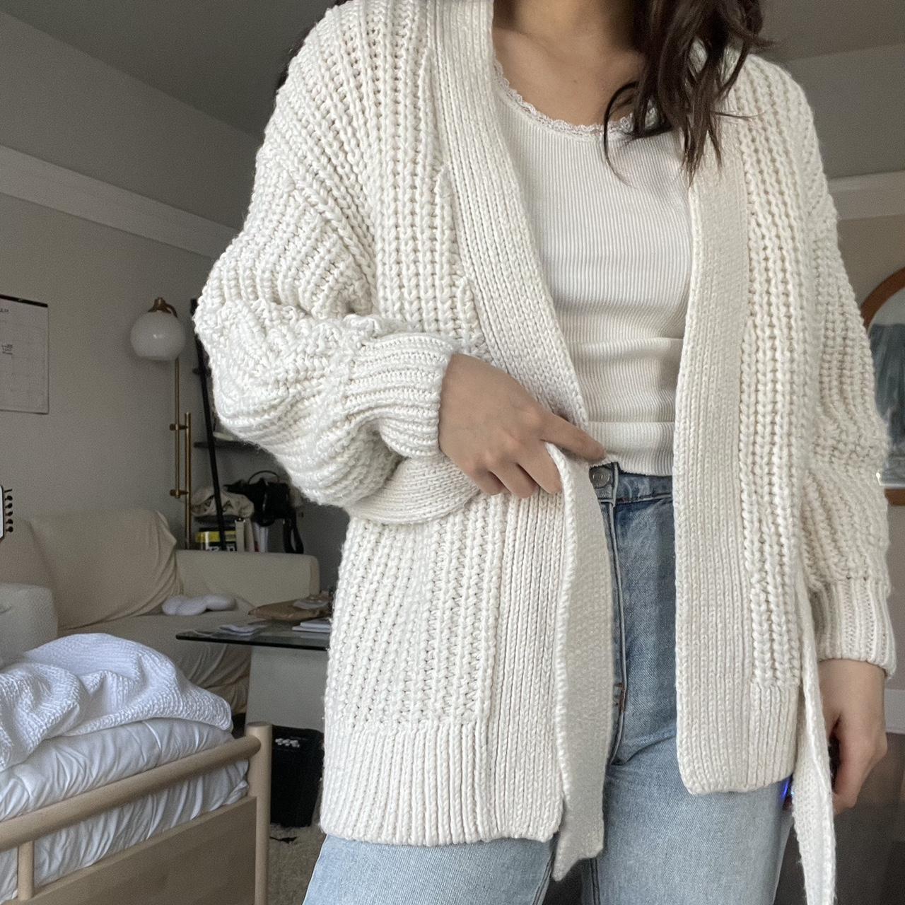 H&M Women's White Cardigan | Depop