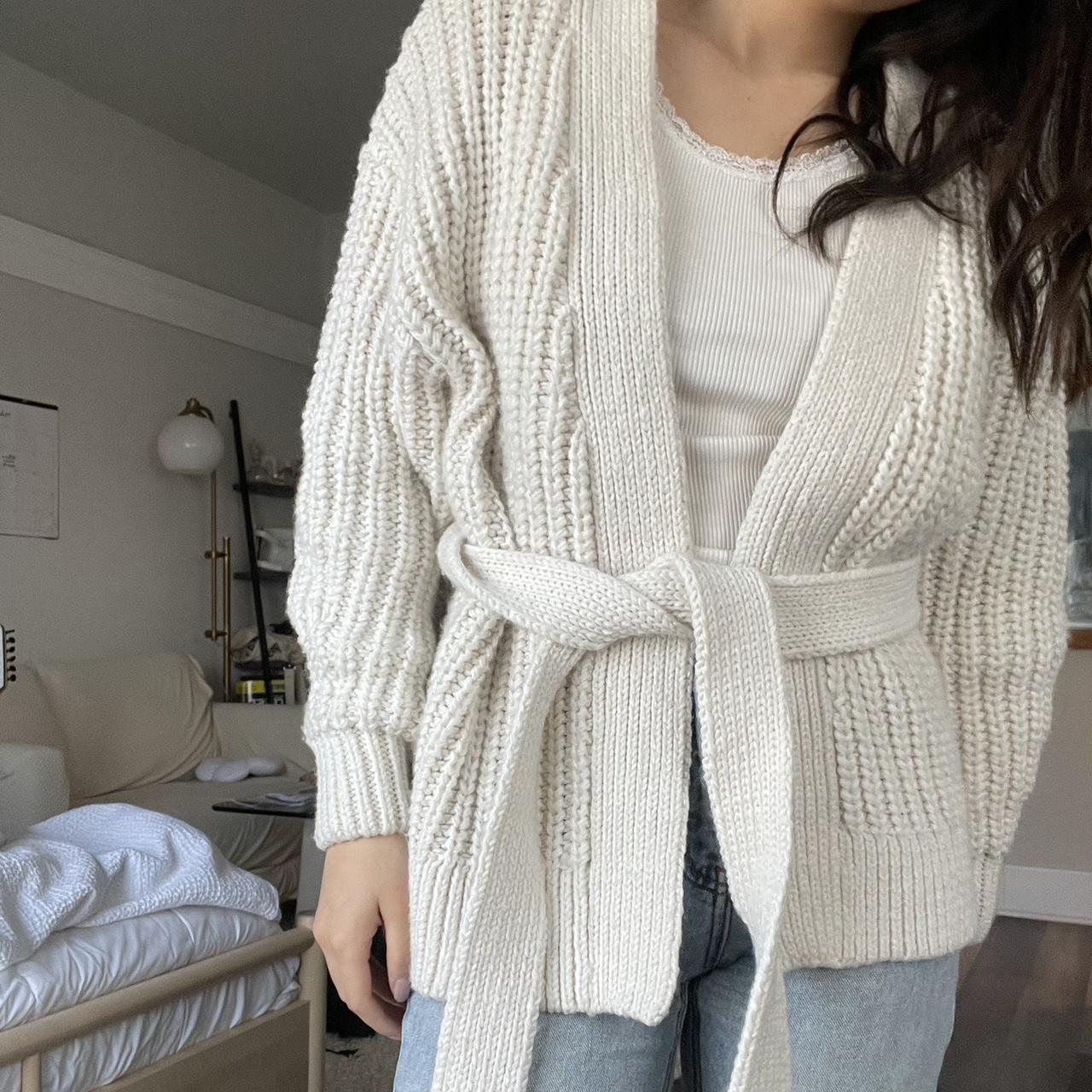 H&M Women's White Cardigan | Depop