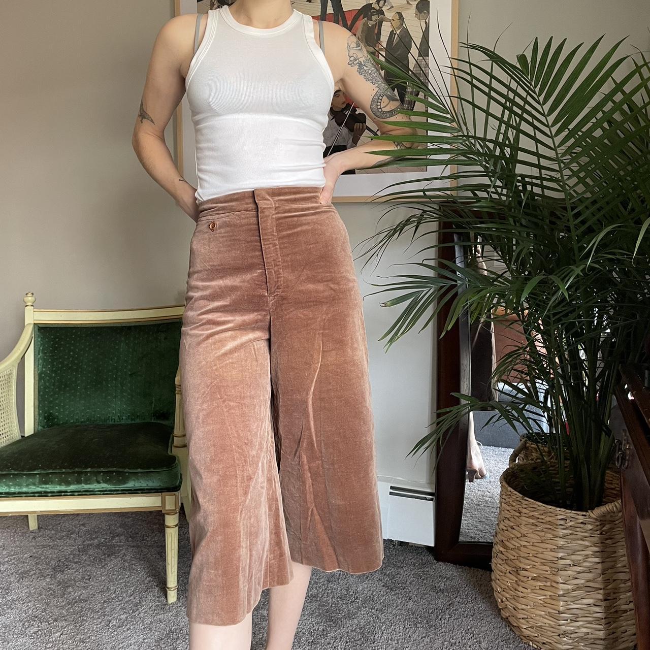 Ellen Tracy Women's Tan and Brown Trousers | Depop