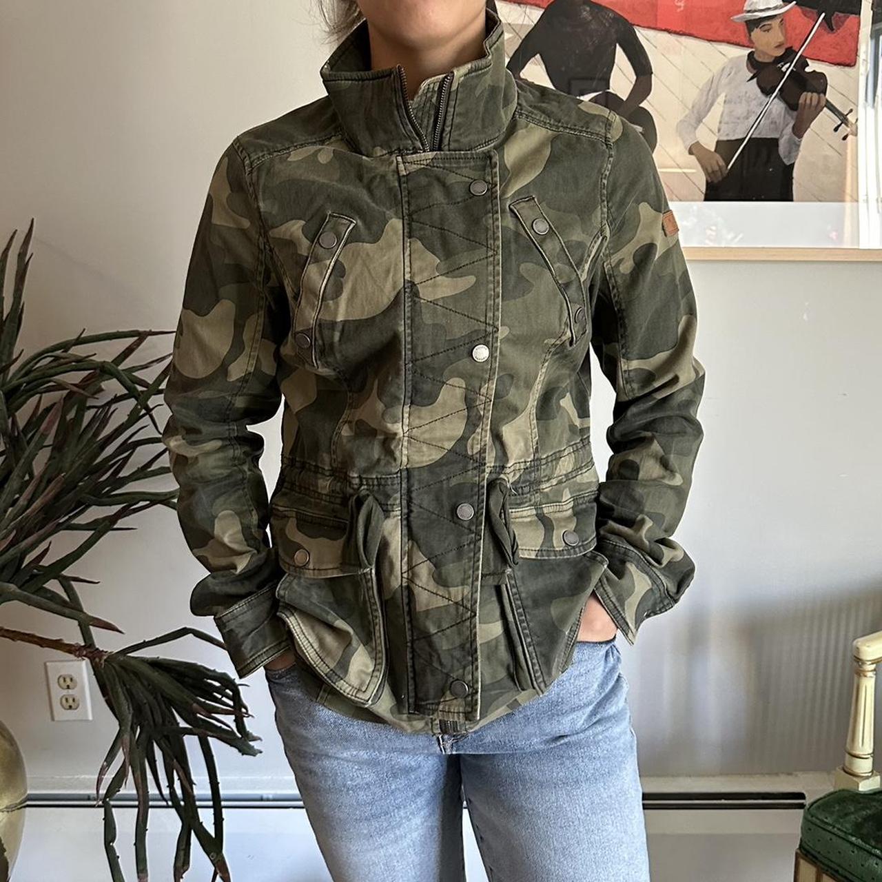 Hollister camo sale parka