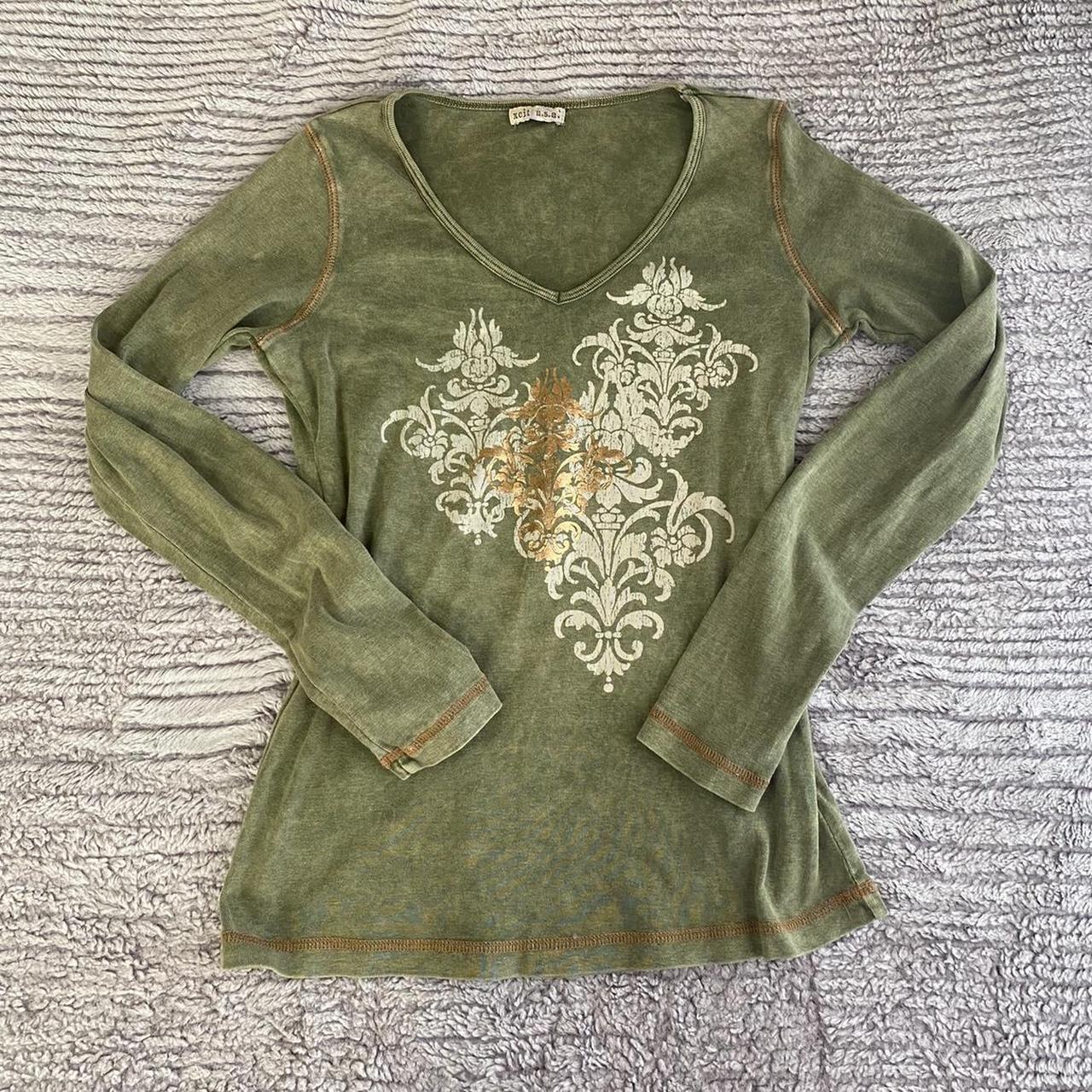 トップス OLD GAP GREEN BORDER SHIRT Y2K Y2K No Boundaries Grunge Skull Tee – Area52houston