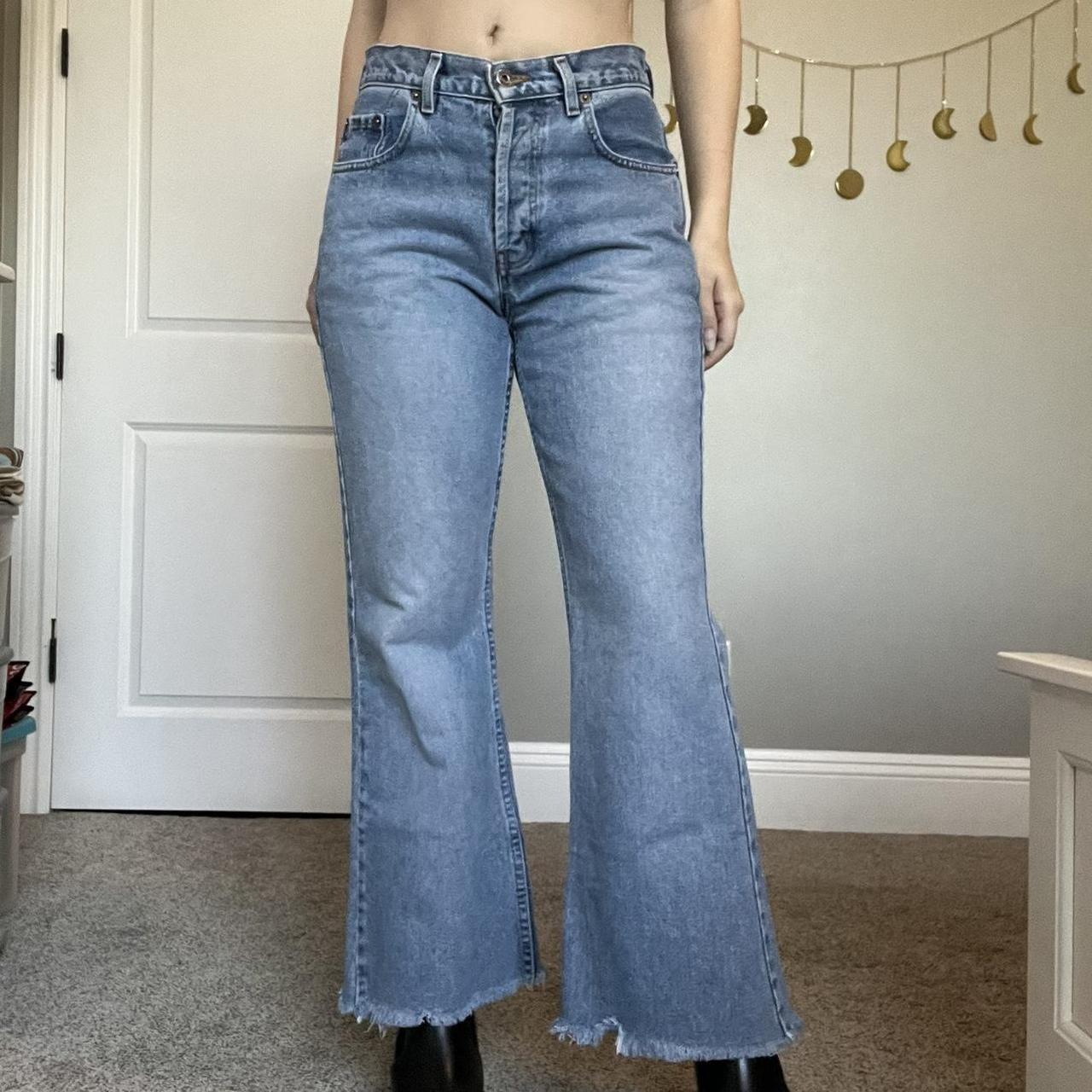 90s mid-rise denim jeans 90s Silver Jeans lightwash... - Depop