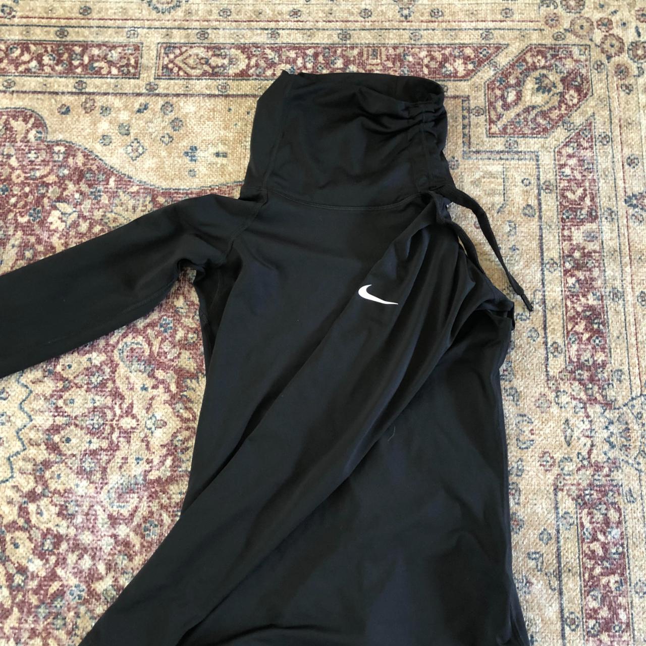 womens long sleeve black nike shirt