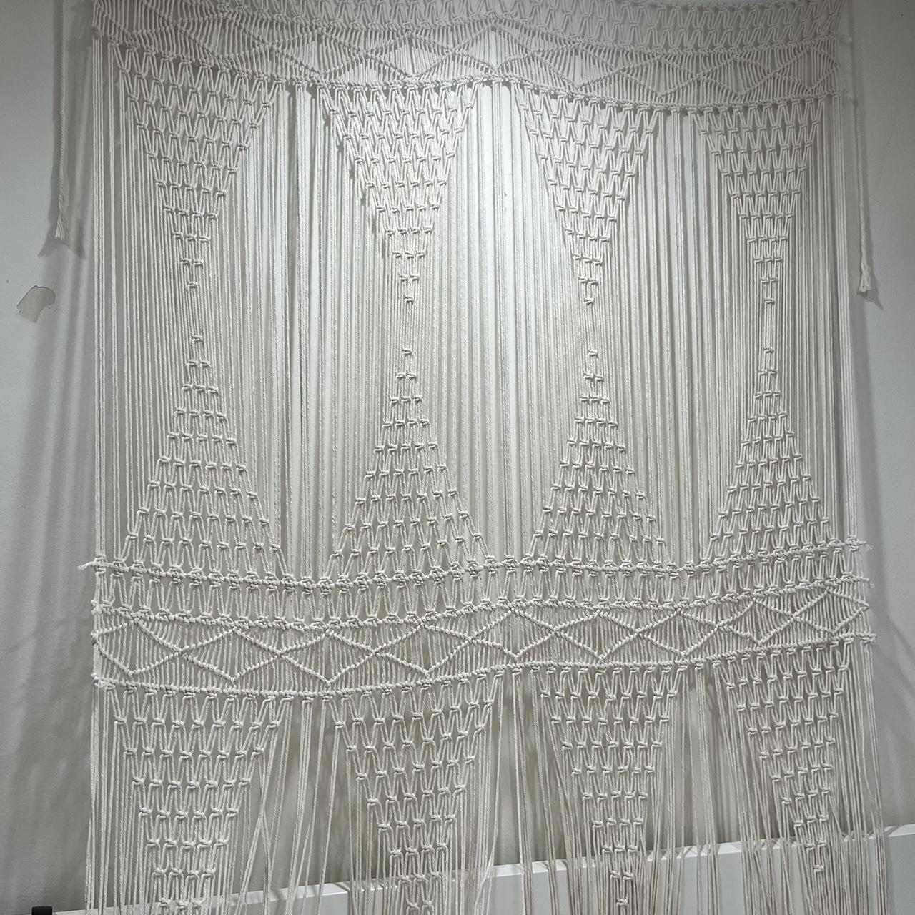 Knit tapestry Super cute no flaws #knit #tapestry Depop