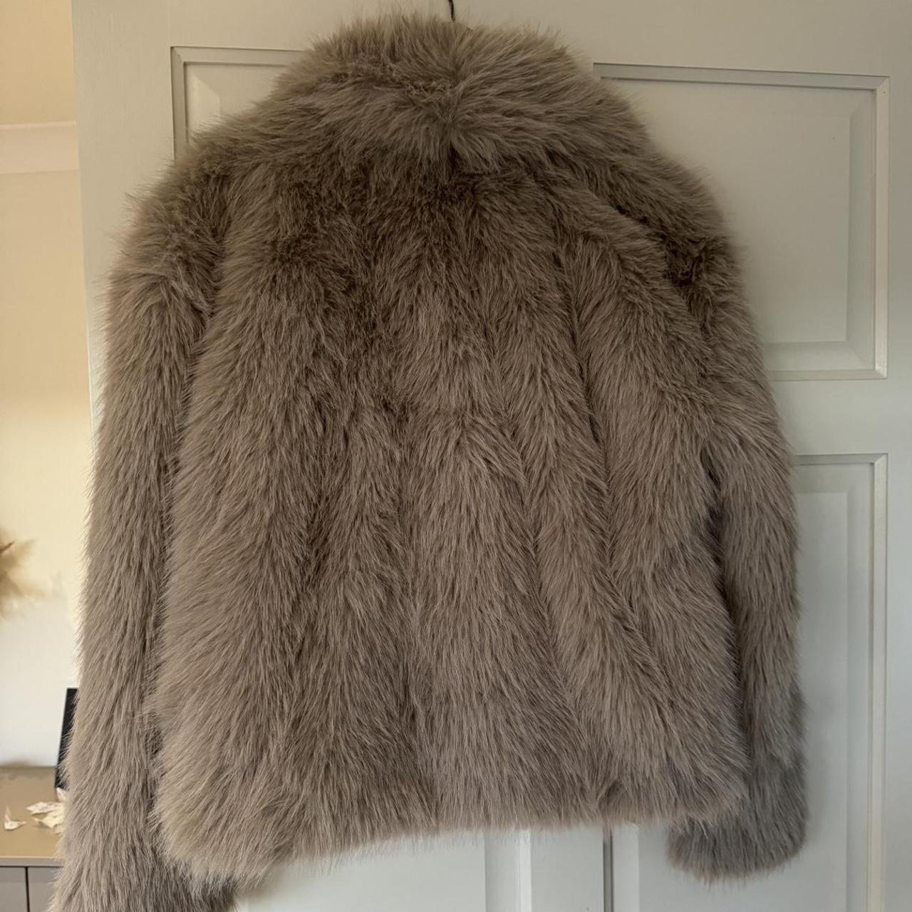 Zara style thick fur coat This coat is AMAZING... - Depop