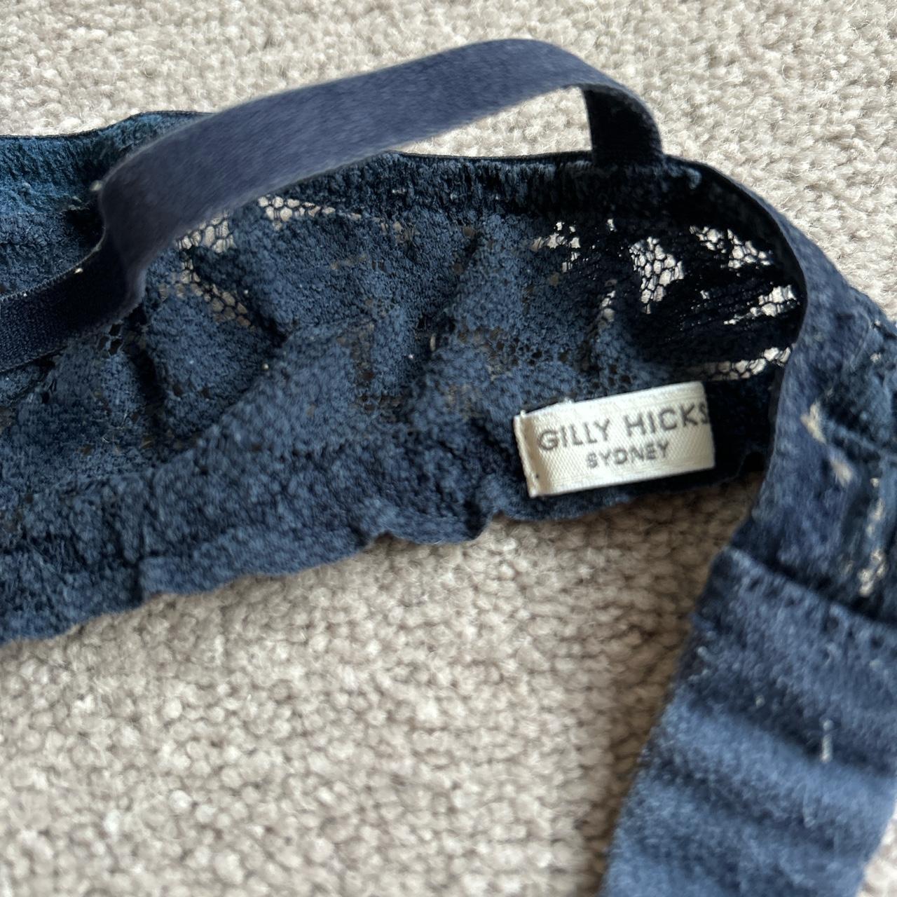 Gilly Hicks Push up plunge bras x2 Navy blue and... Depop