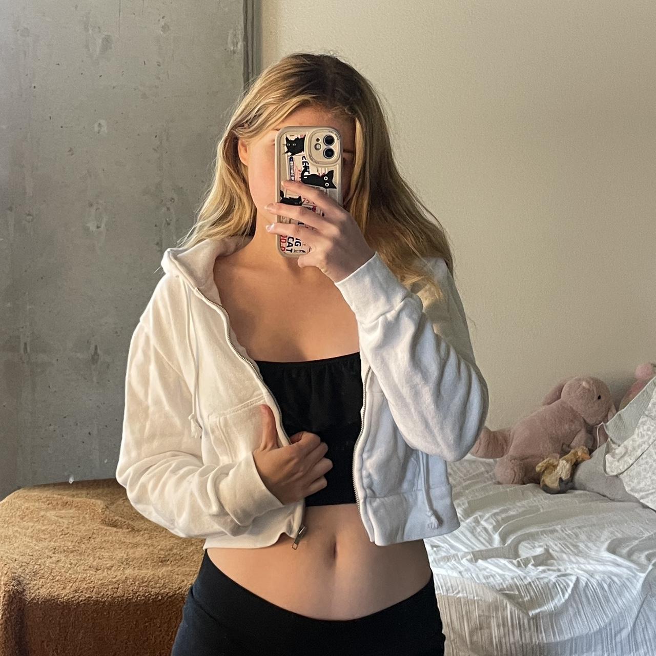 Brandy melville cropped white zip fashion up