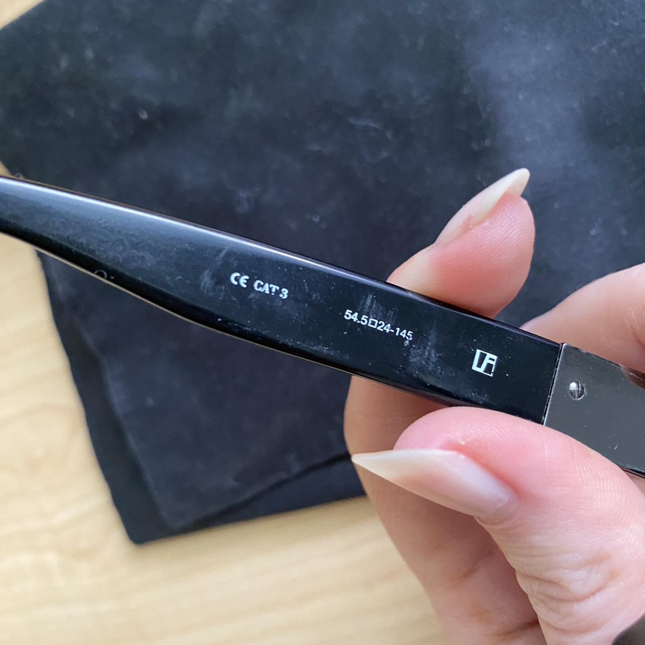 COSから日本初のアイウェアコレクション登場 リンダ・ファローと