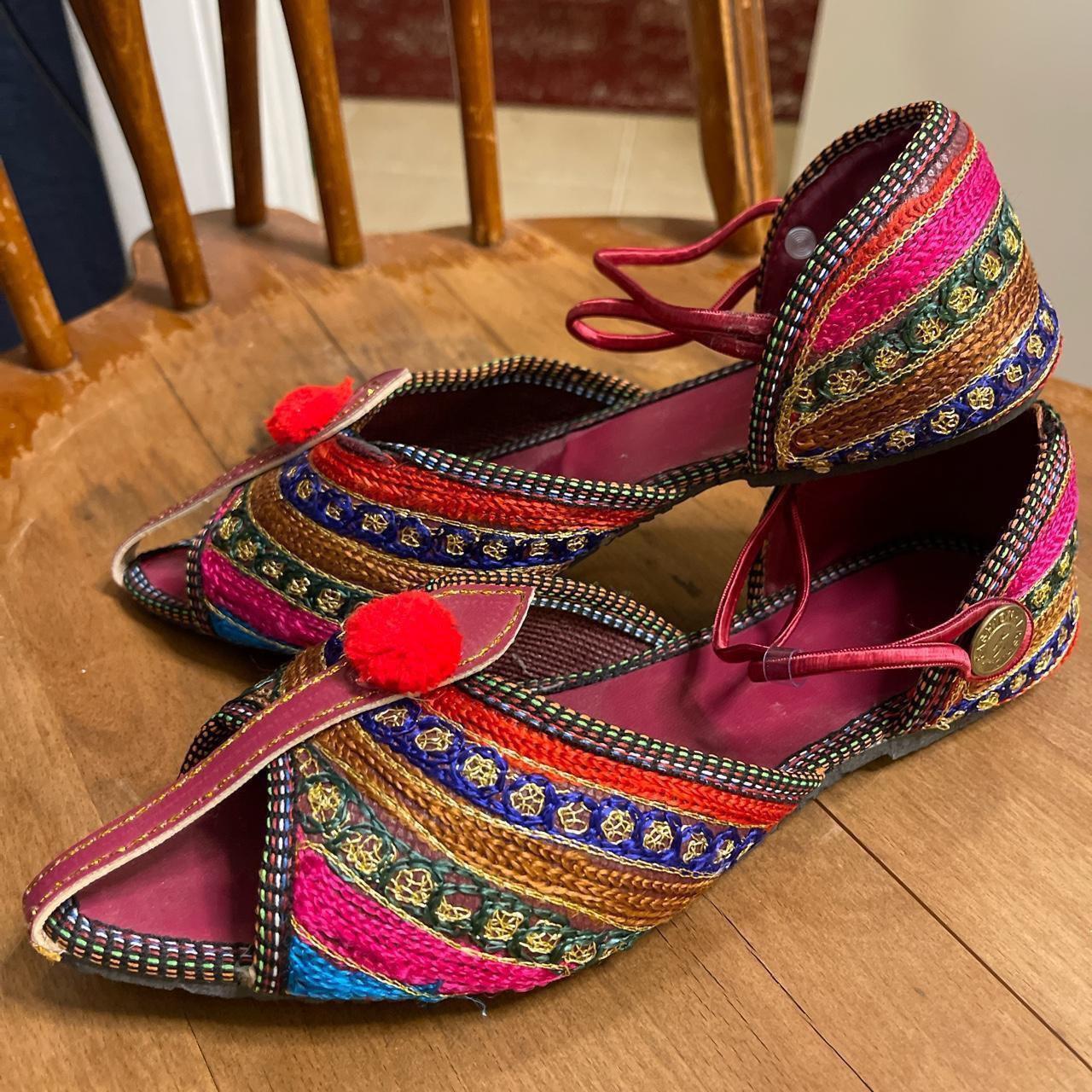 item listed by lunaluneshop