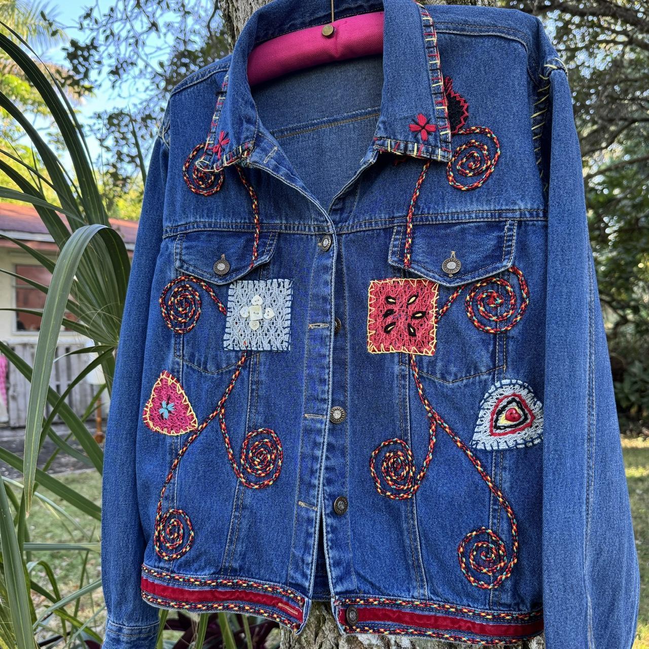 item listed by lunaluneshop