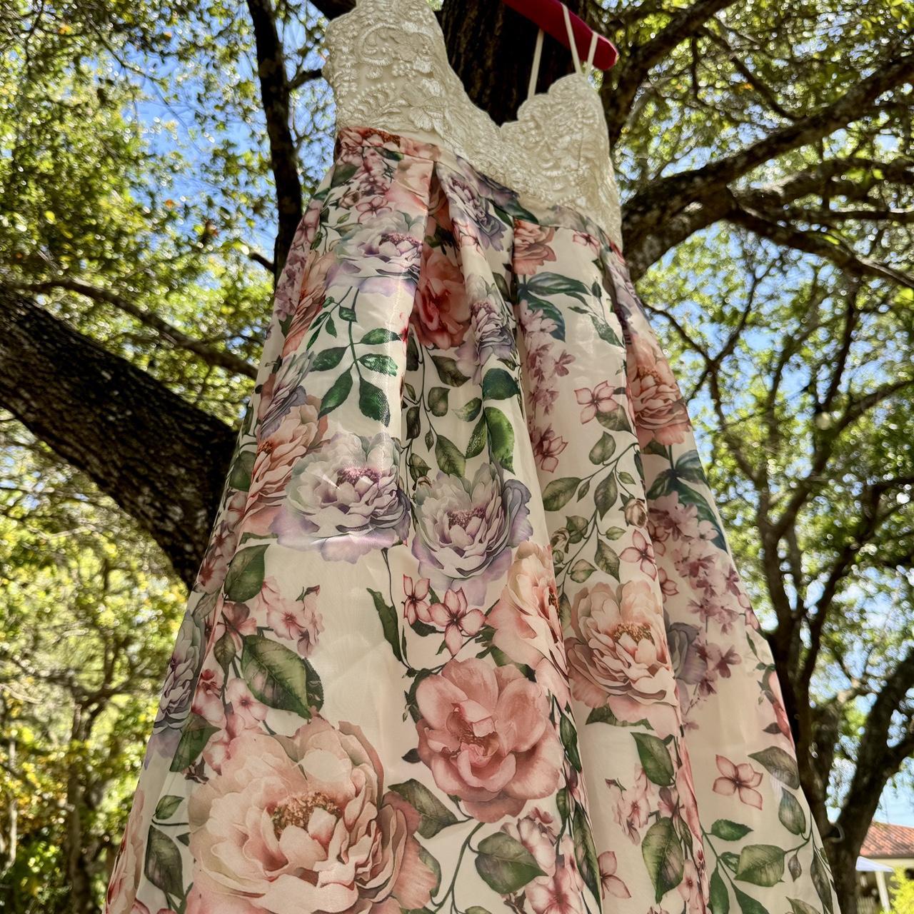 item listed by lunaluneshop