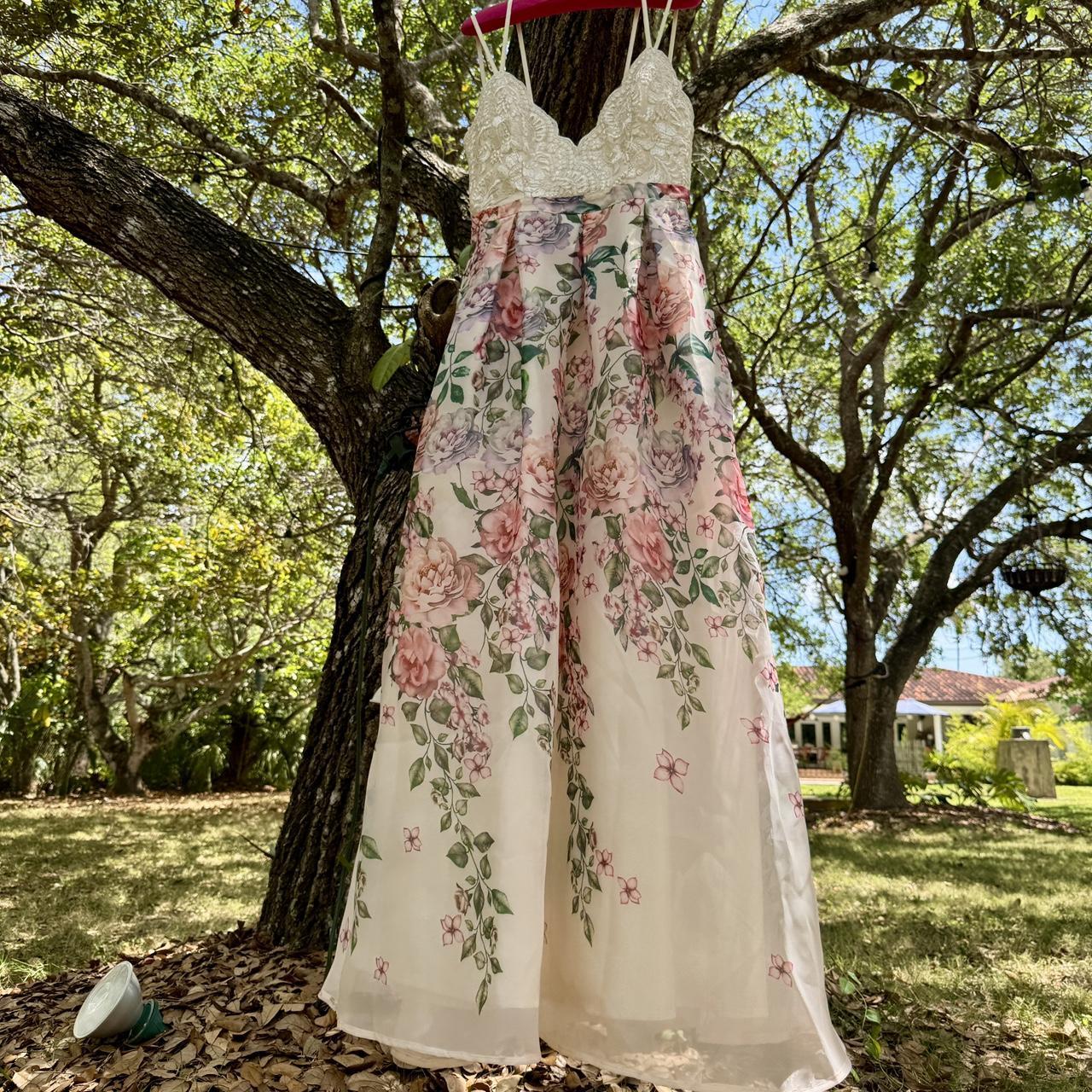 item listed by lunaluneshop