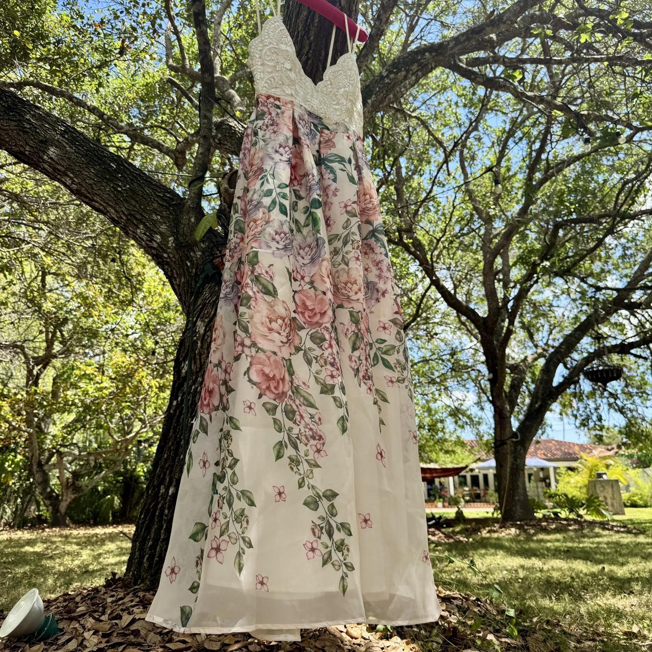 item listed by lunaluneshop