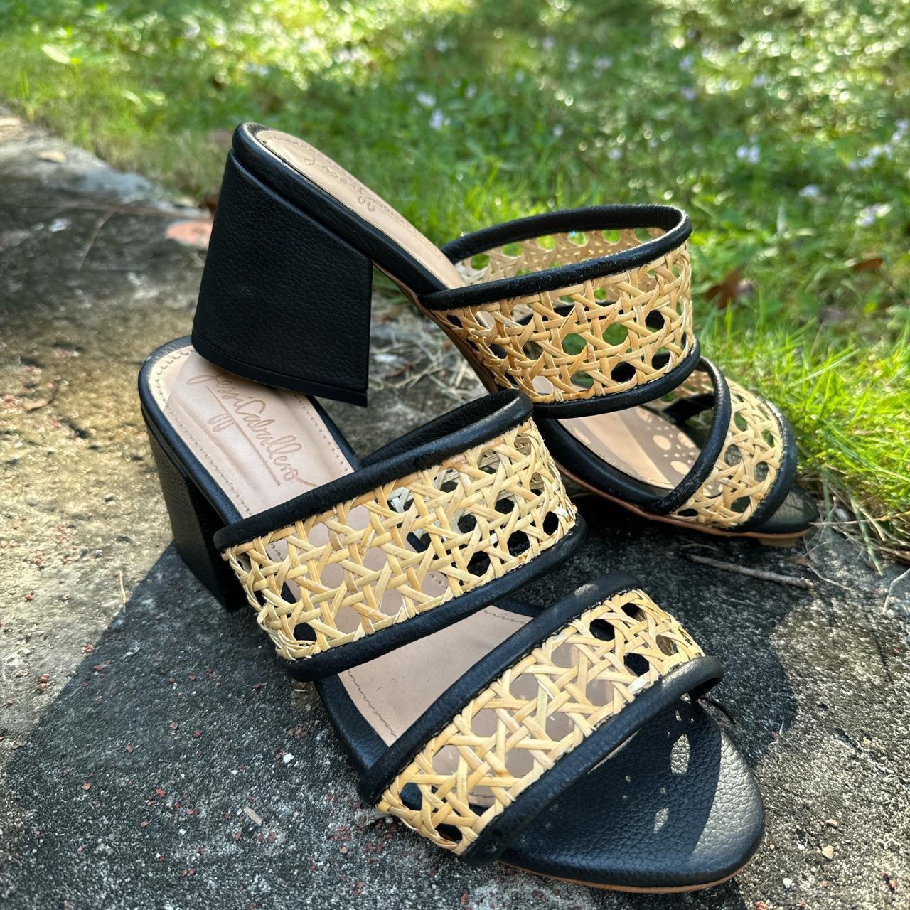 item listed by lunaluneshop