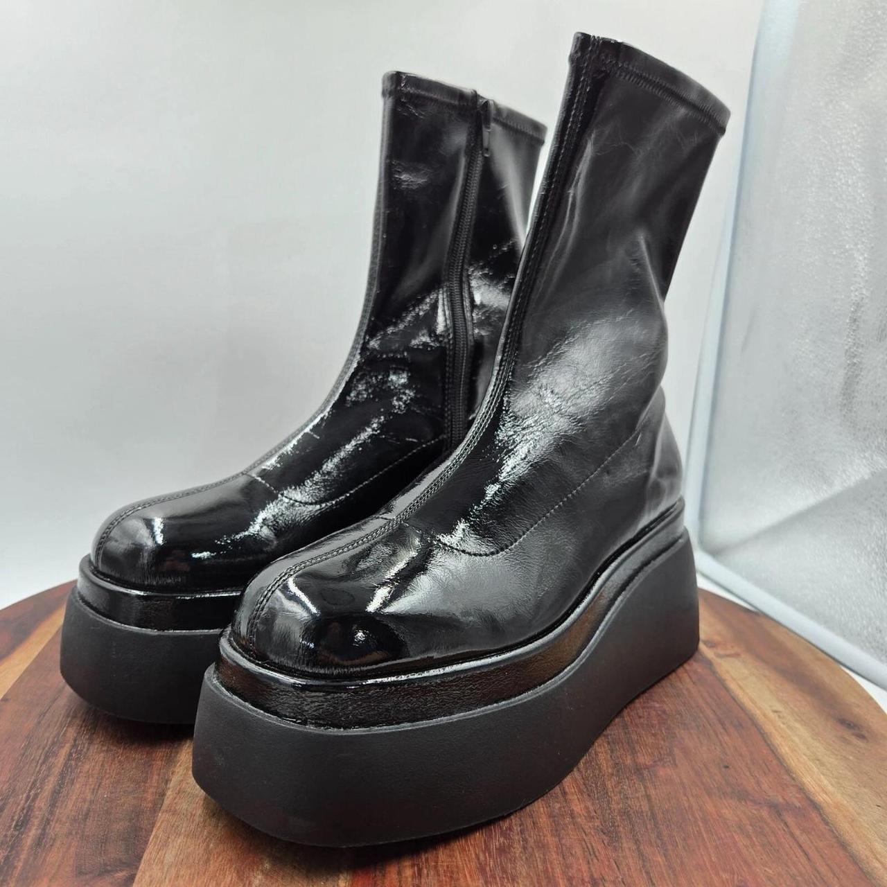 item listed by lunaluneshop