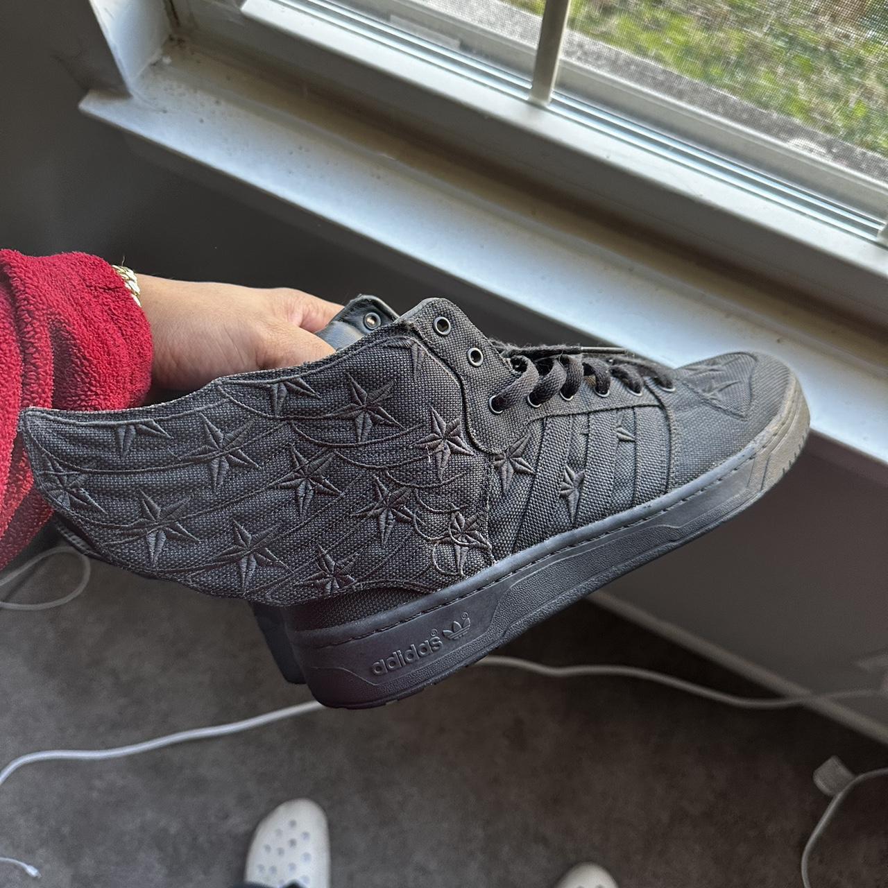 A$ap Rocky/ Jeremy Scott wings Size: 12,