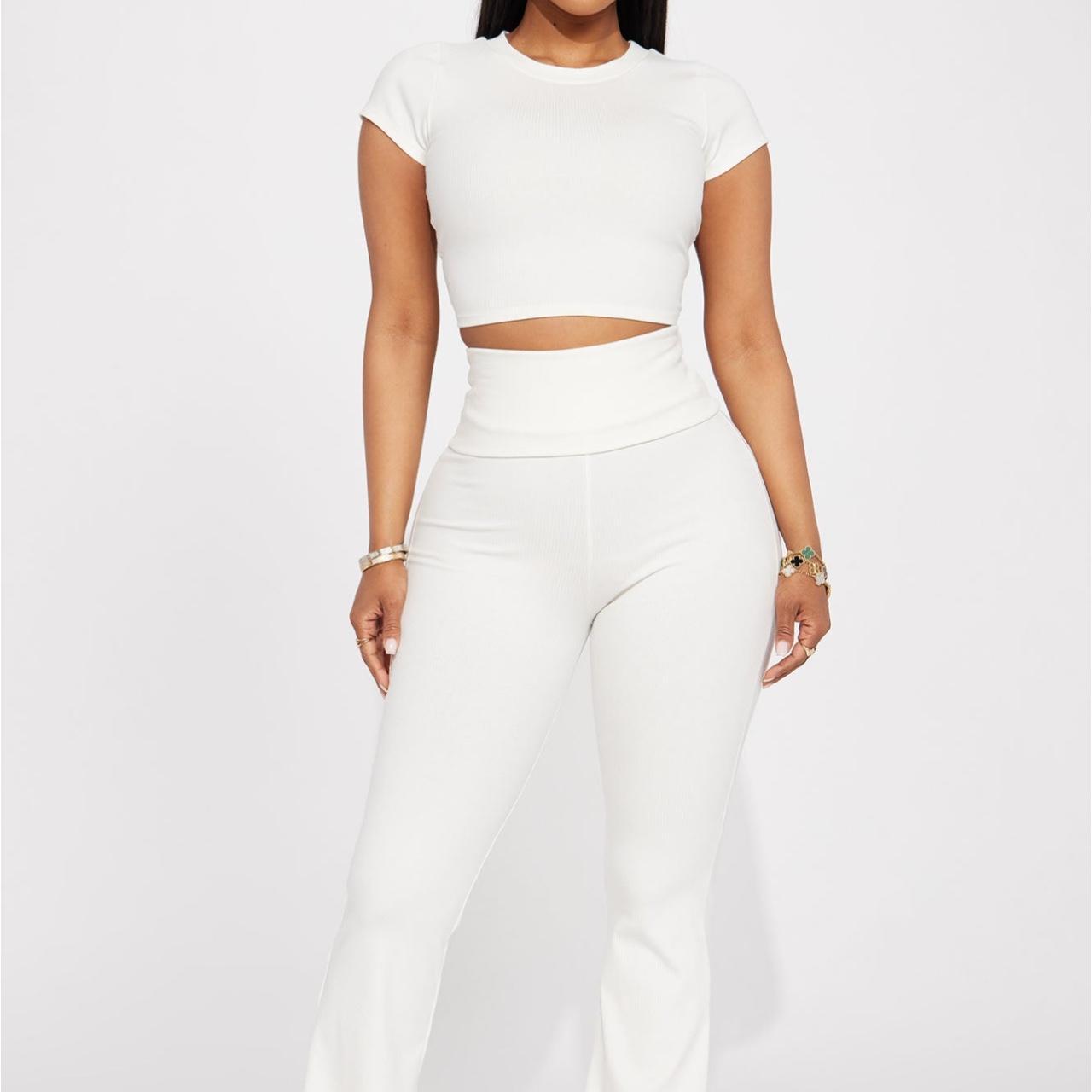 Fashion nova white leggings best sale