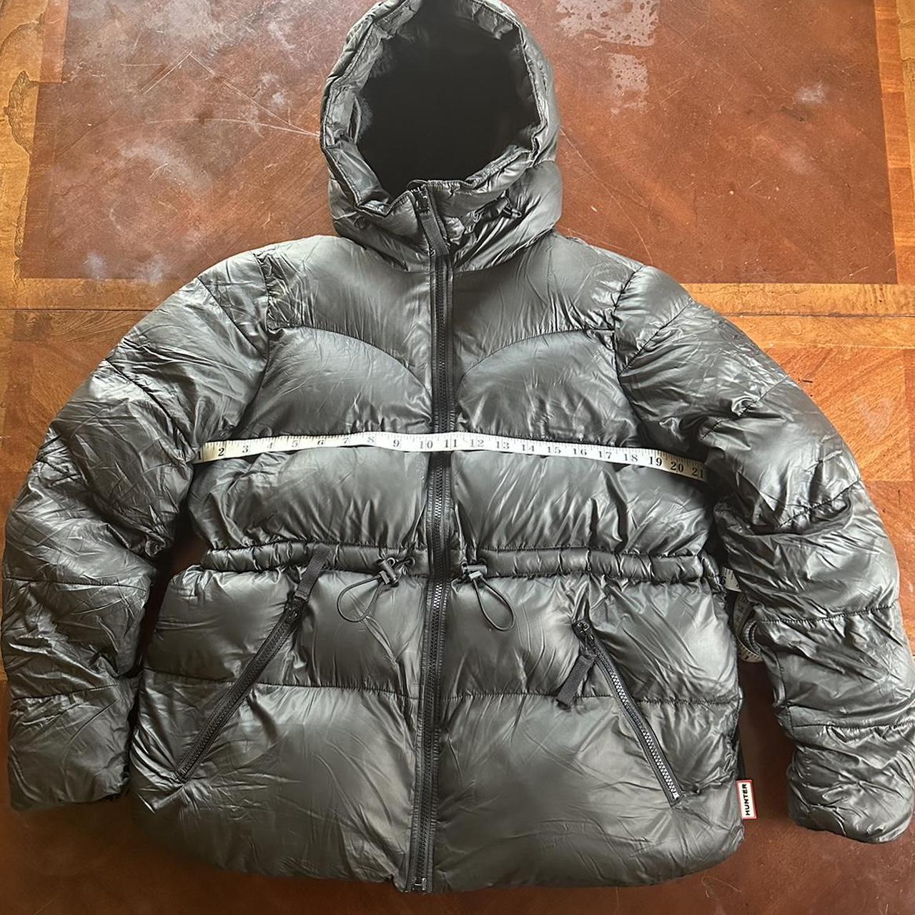 AMAZING HUNTER BOOTS PUFFER JACKET. This jacket is... - Depop