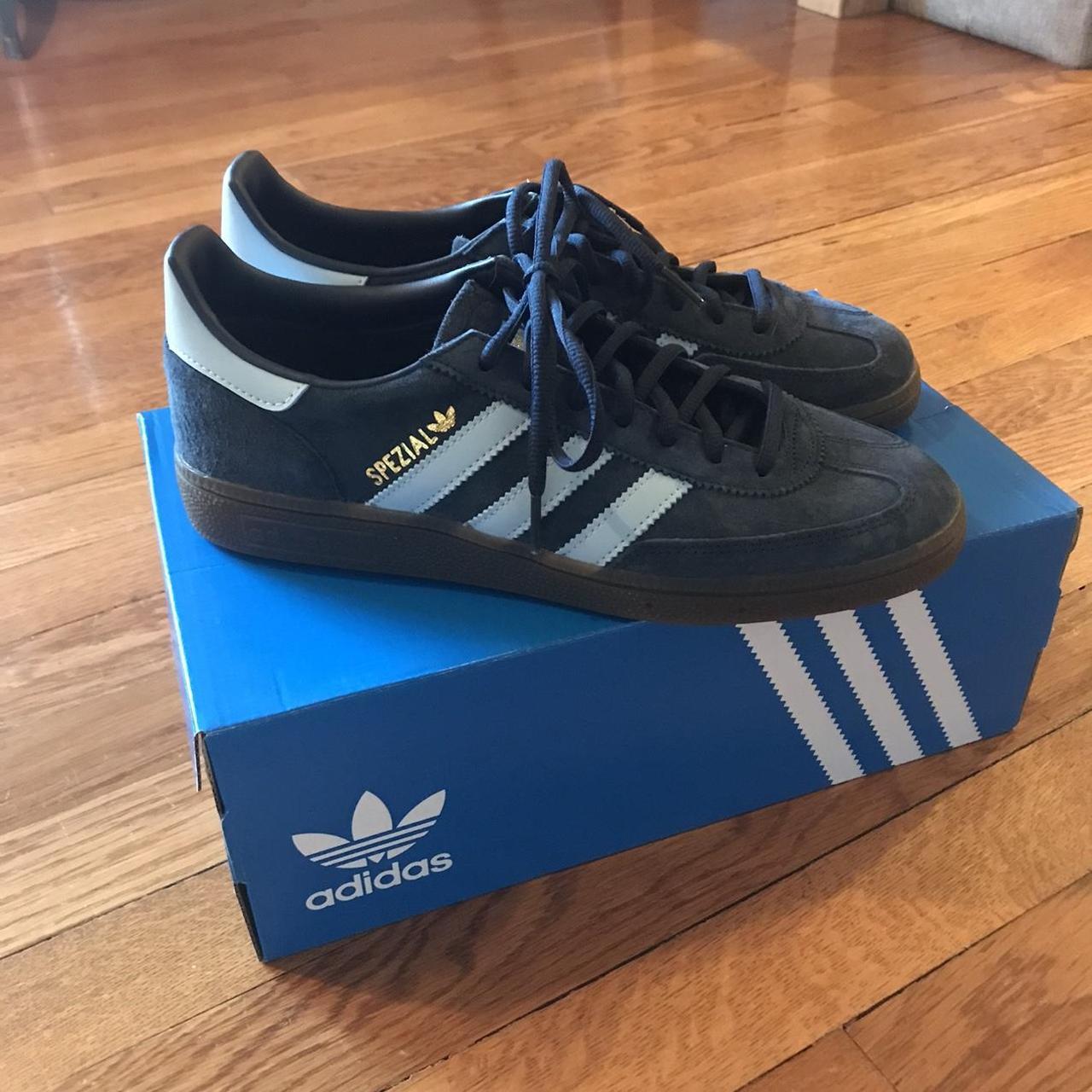 Adidas Men's Navy Trainers | Depop