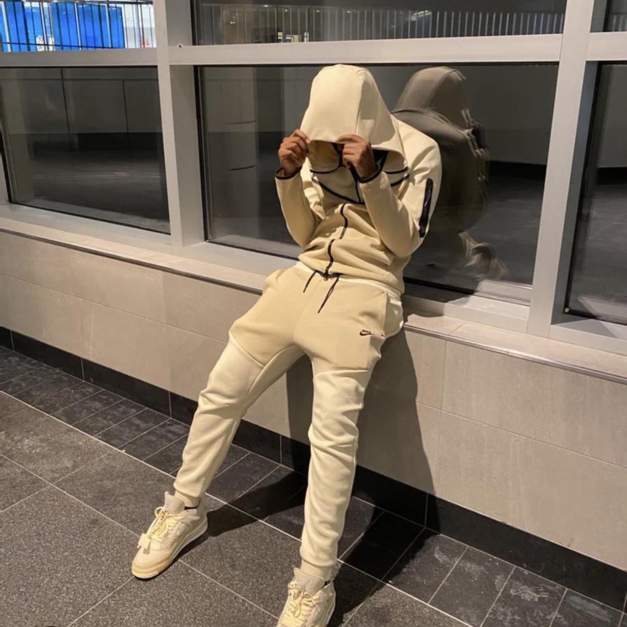 Nike Men's Cream Joggerstracksuits Depop
