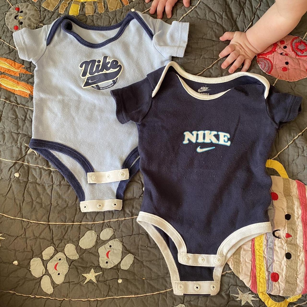 Nike best sale baby sleepsuit