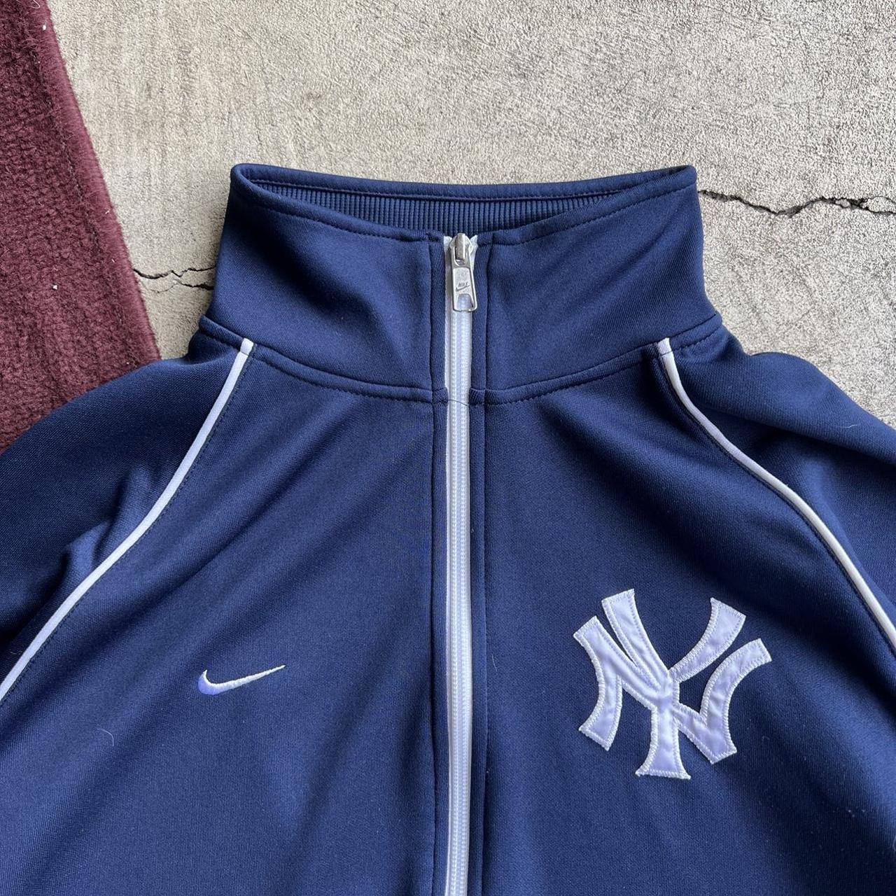 Vintage Nike New York Yankees jacket in navy. Y2K - Depop