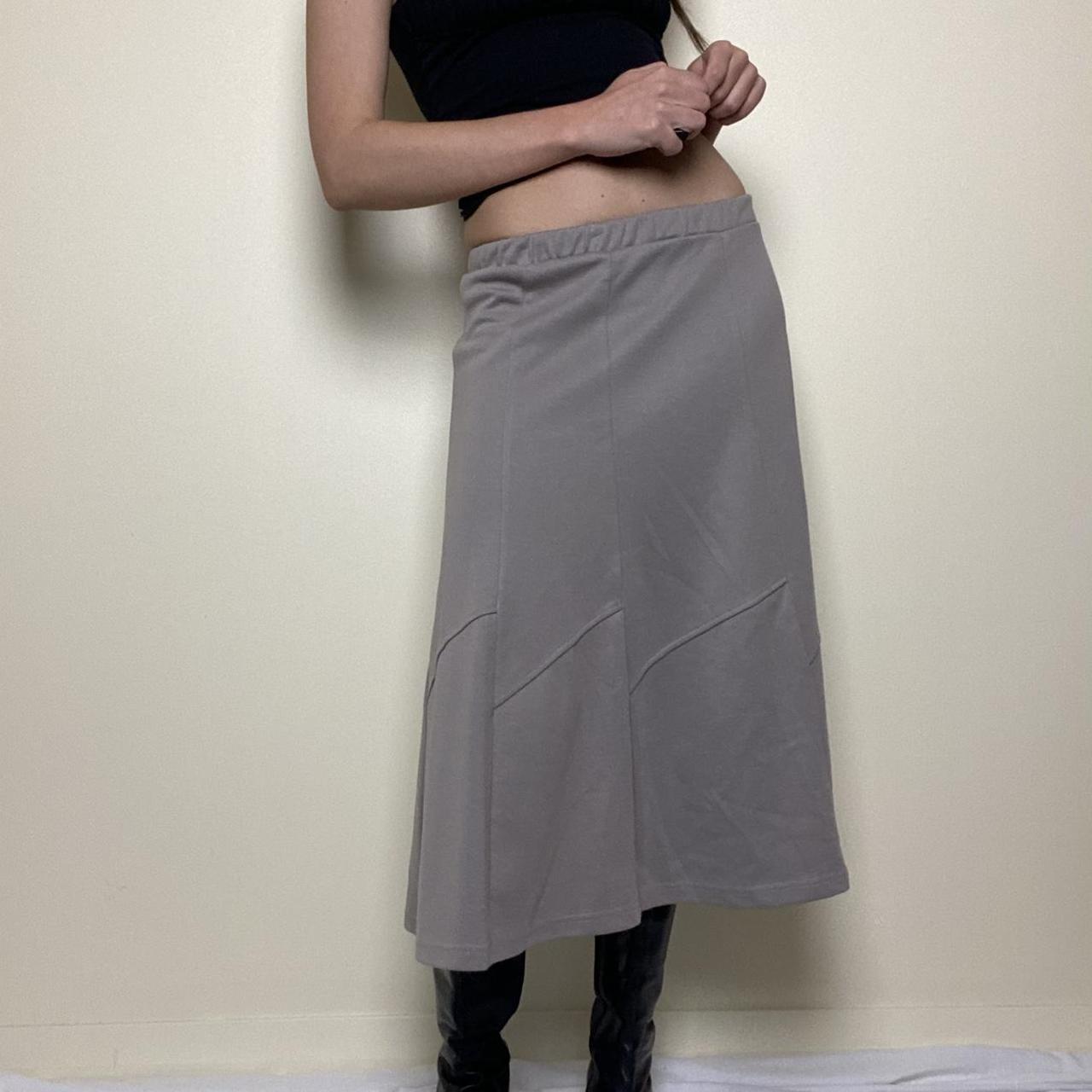 Tan grey skirt hotsell