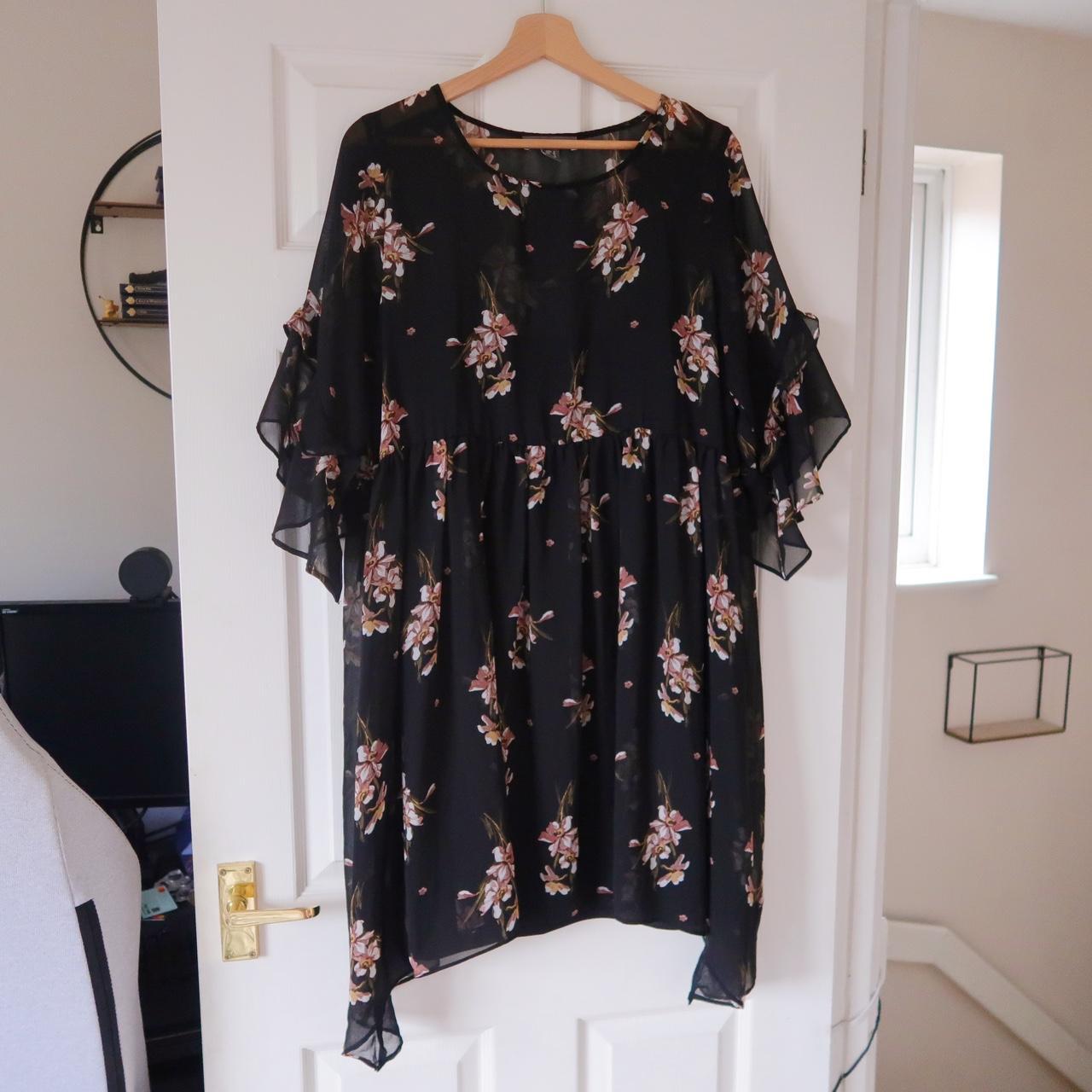 Primark Black Floral Ruffle Sleeve Smock Dress