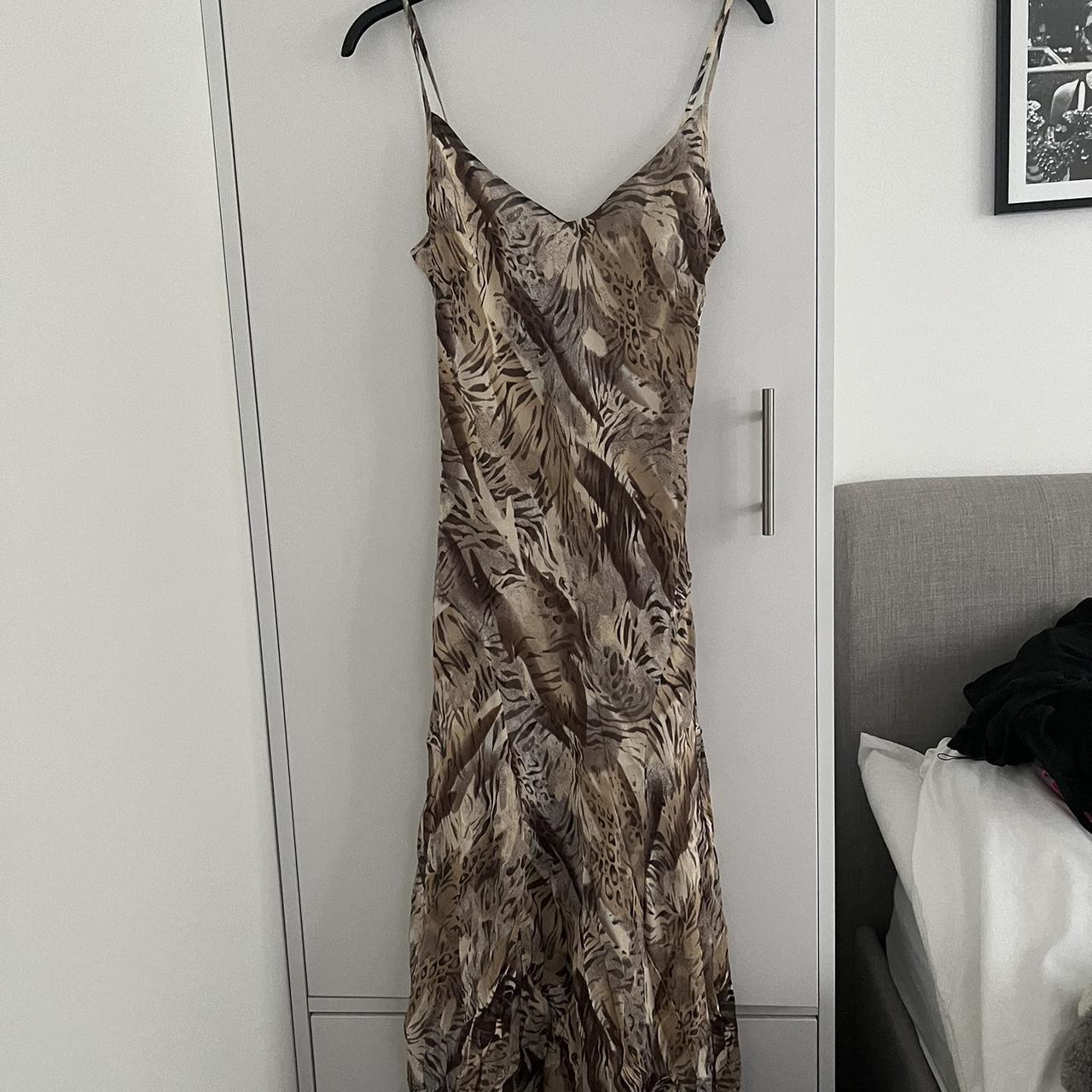 Per una maxi dress Animal print maxi dress Open to... - Depop