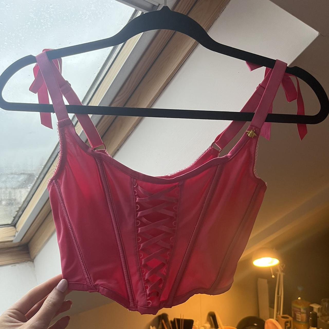 I've got 36F boobs & found the perfect £12 corset from Primark