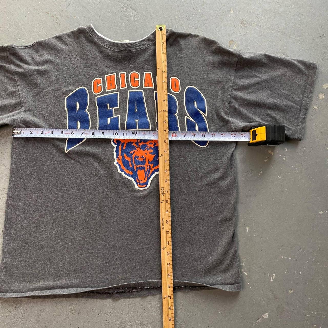 Vintage Chicago Bears tee (Has stains on the - Depop