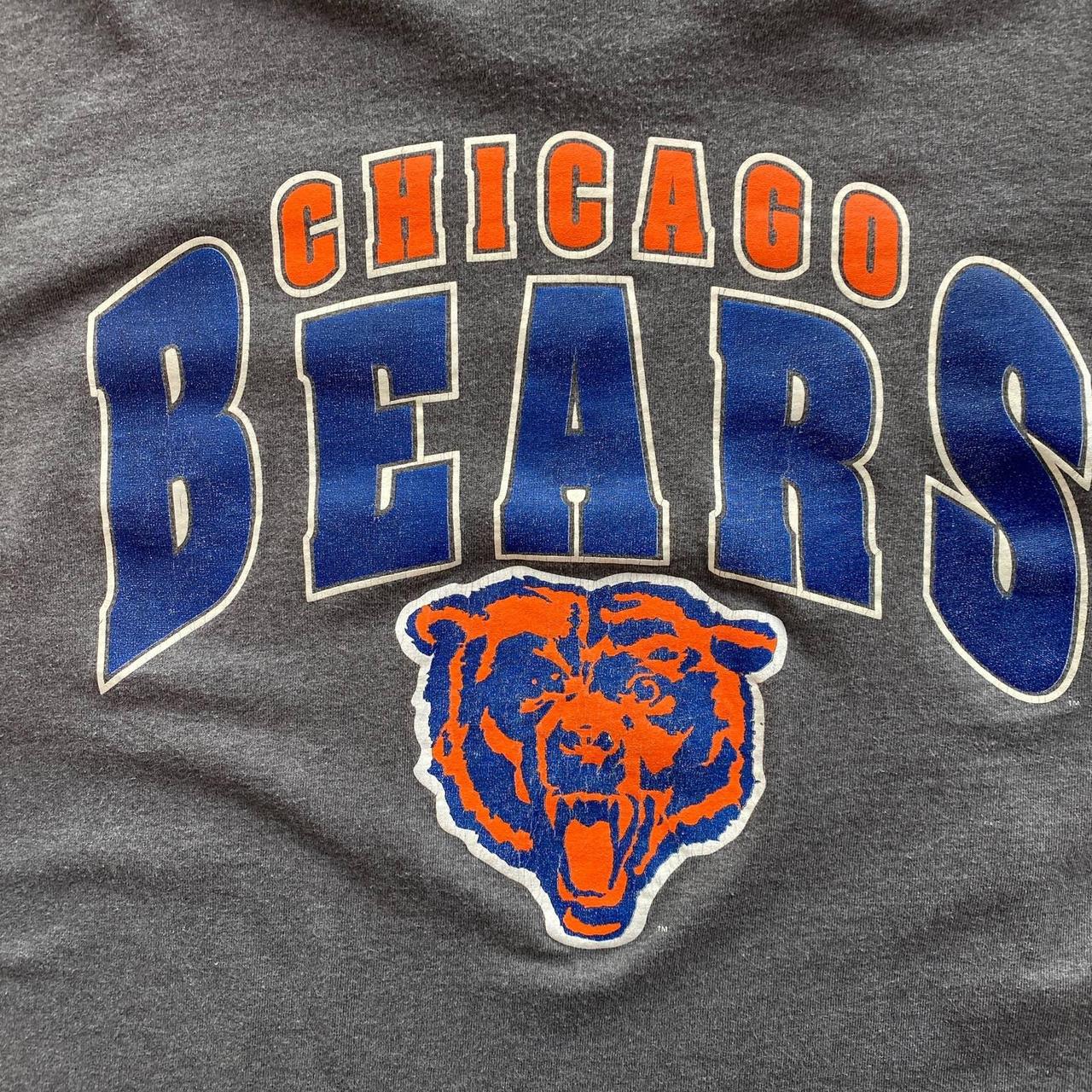 Vintage Chicago Bears tee (Has stains on the - Depop