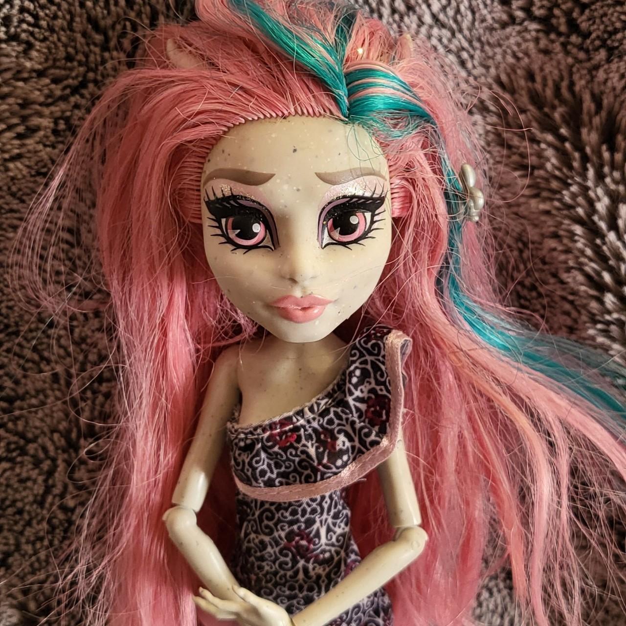 Monster High Rochelle Goyle Ghouls Night Out Doll