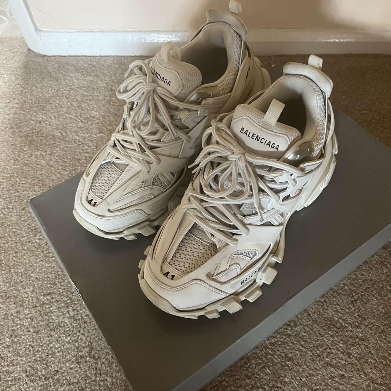 balenciaga triple runners