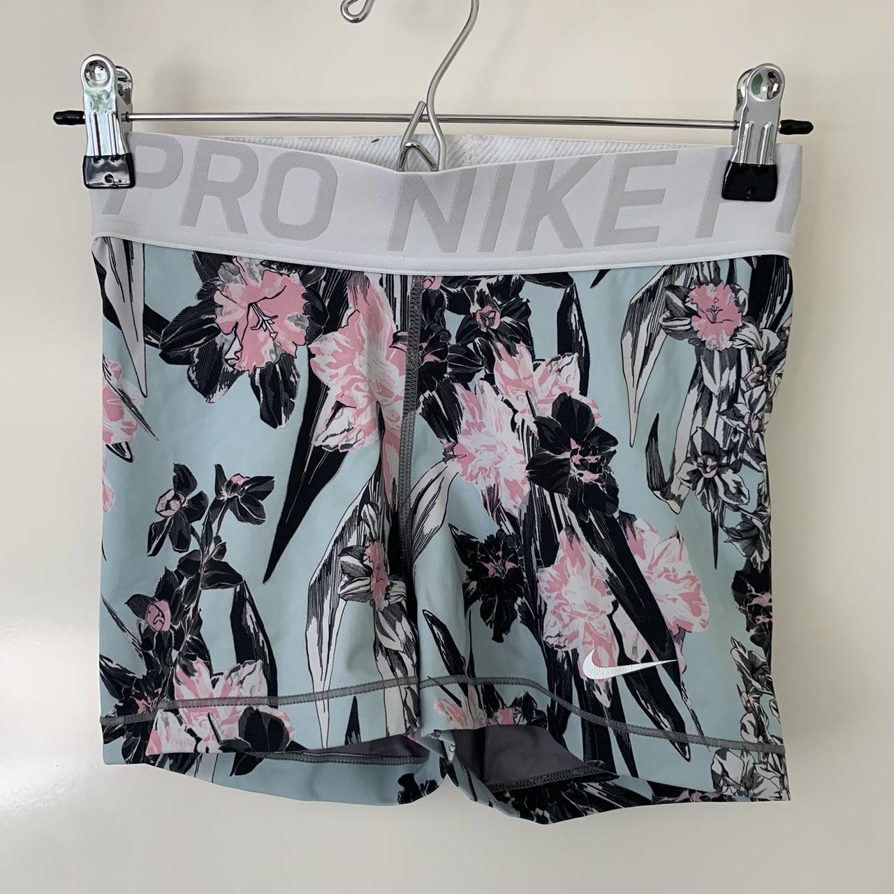 Nike women's floral shorts best sale