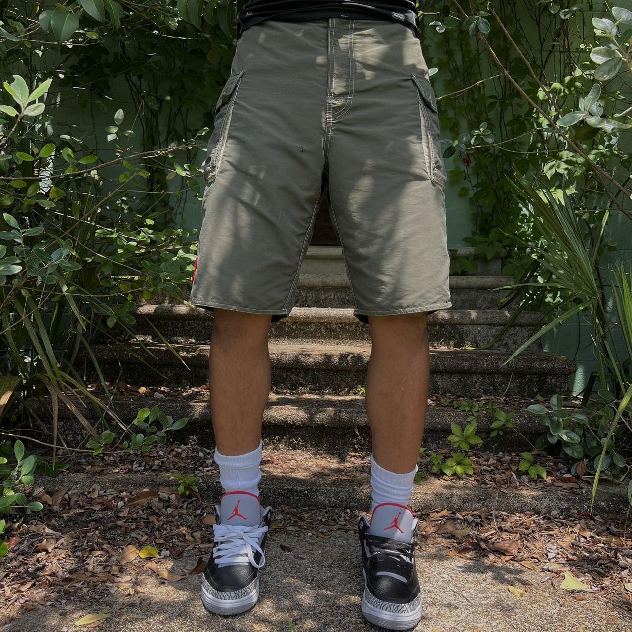 Dope VTG Y2K Cargo shorts Mens 30 Built in belt, 👁️ | Depop
