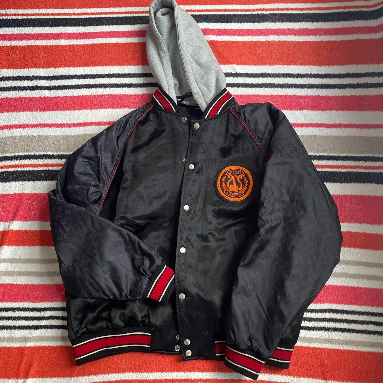 Gucci Men's Navy and Black Jacket | Depop