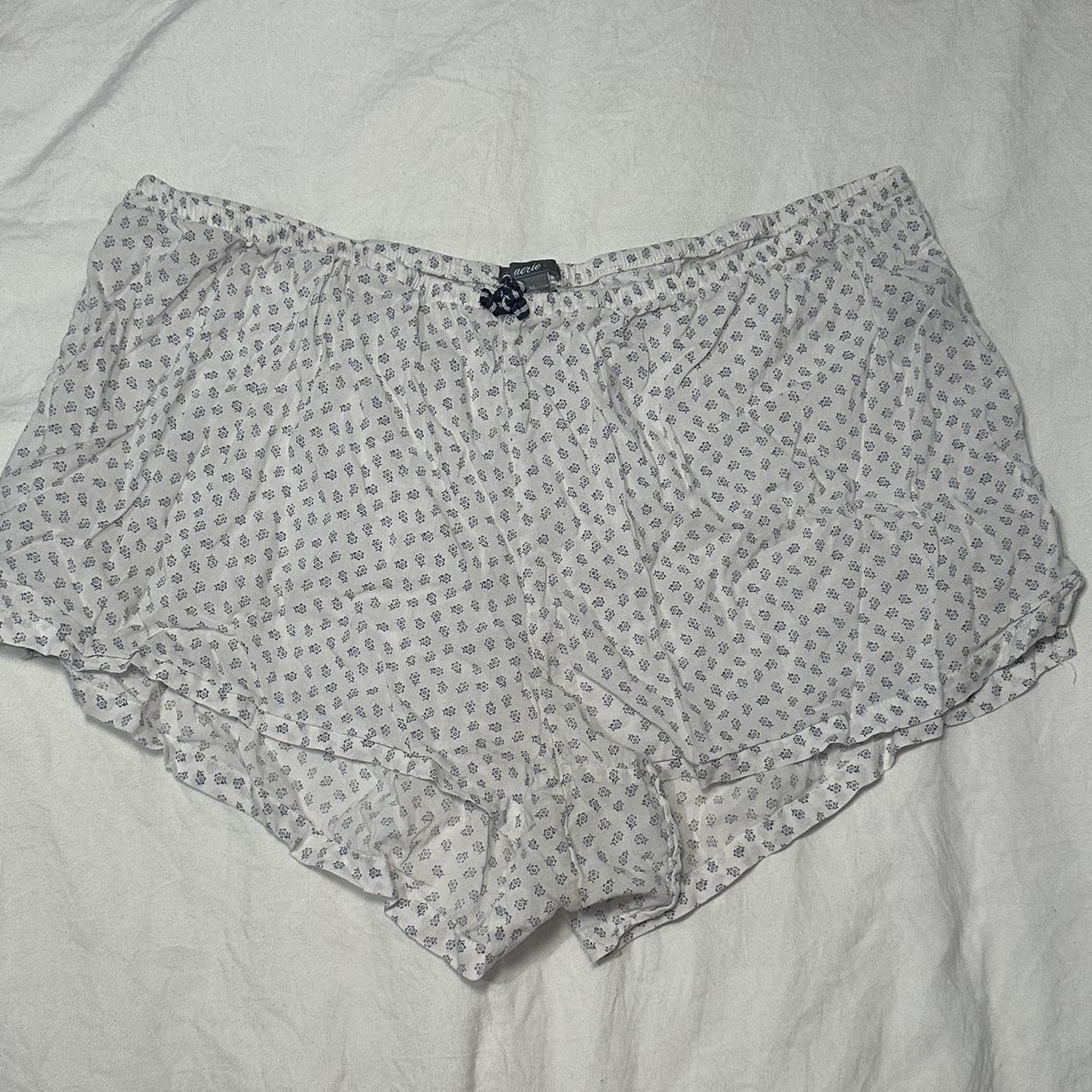 Aerie pajama shorts would best fit a size... Depop