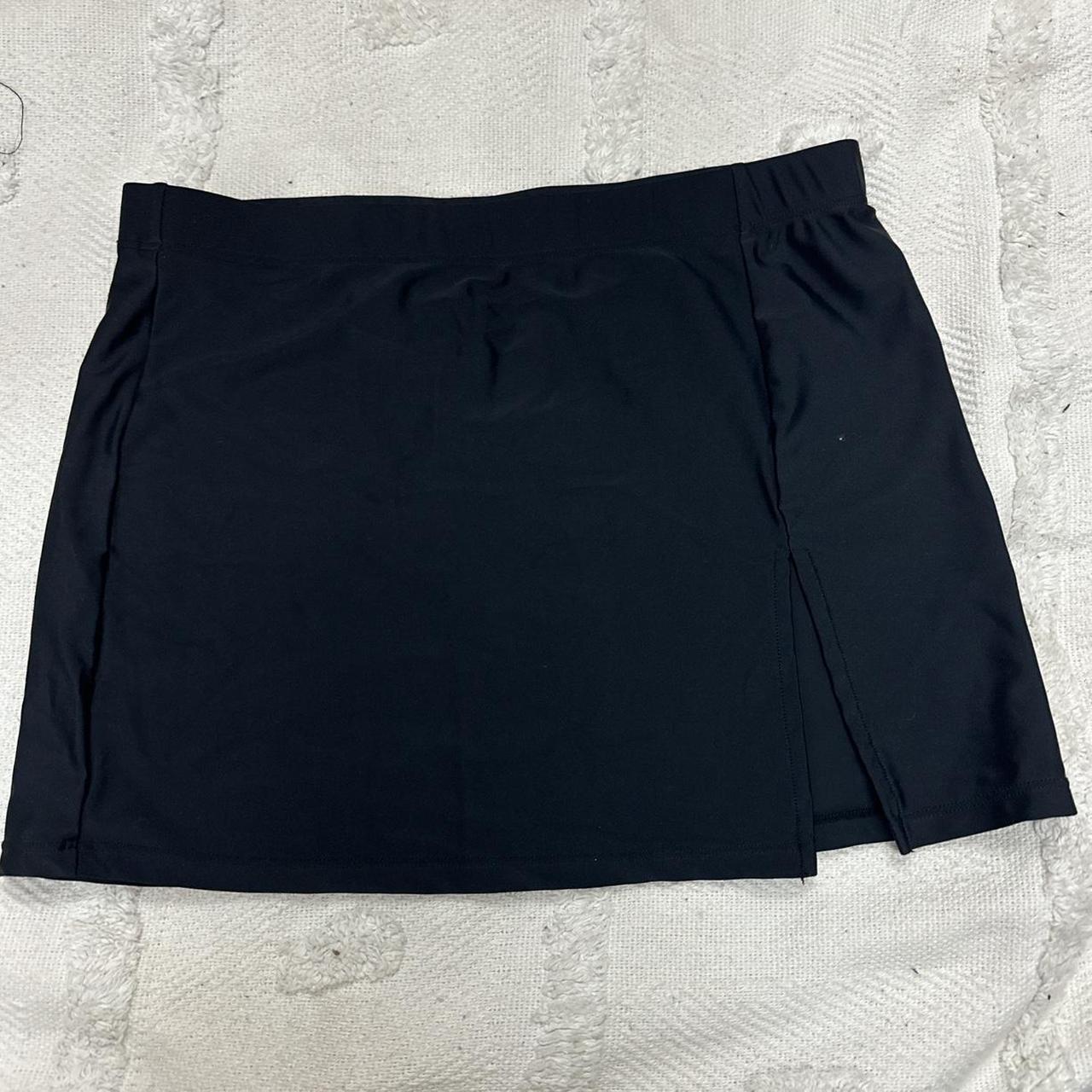 Glassons swim skirt in size 8 Brand new no tags... Depop
