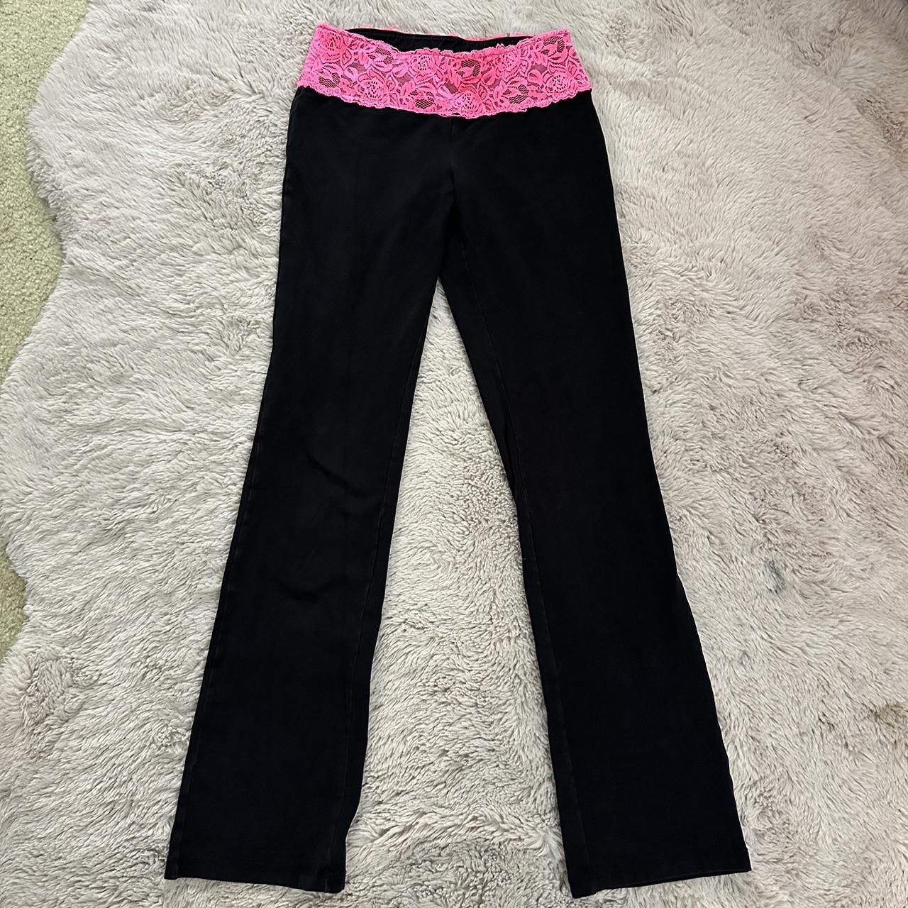 Gorgeous Love Scenmo Black Yoga Pants With Hot Pink - Depop