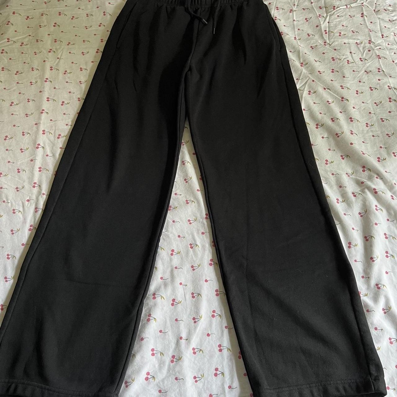 Glassons wide leg jogger pants - Depop